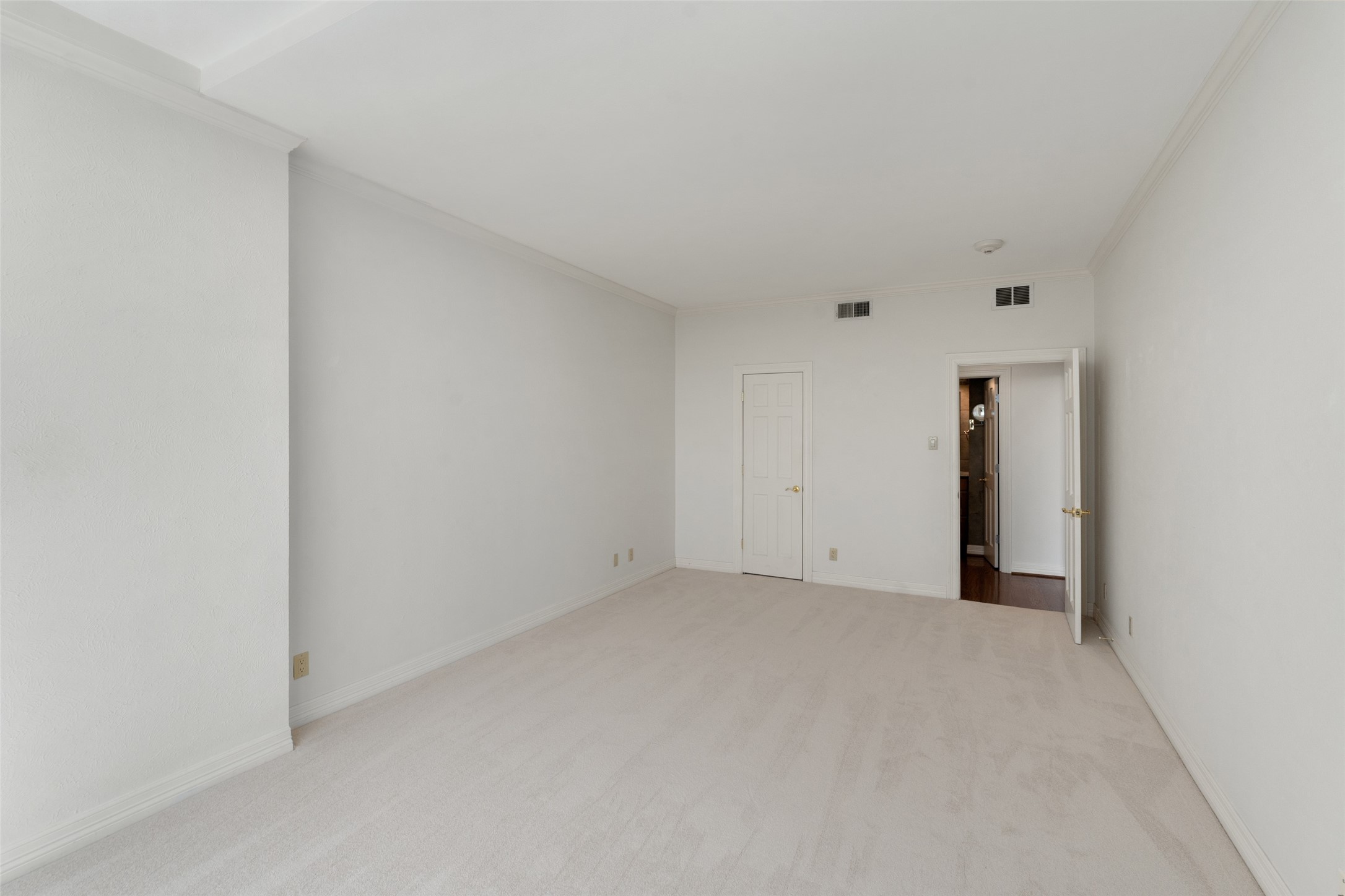 6335 W Northwest Highway Dallas TX 75225