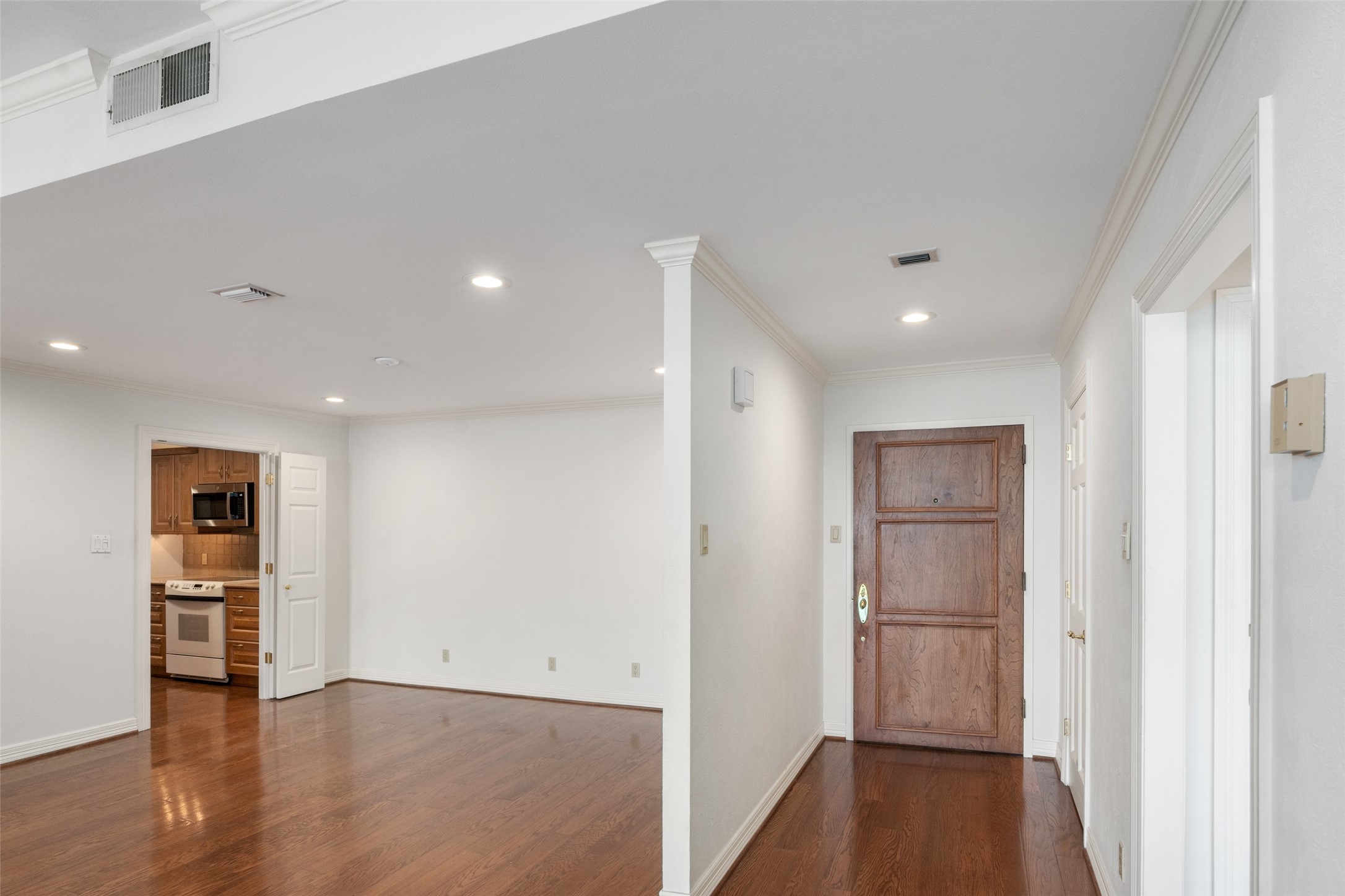 6335 W Northwest Highway Dallas TX 75225