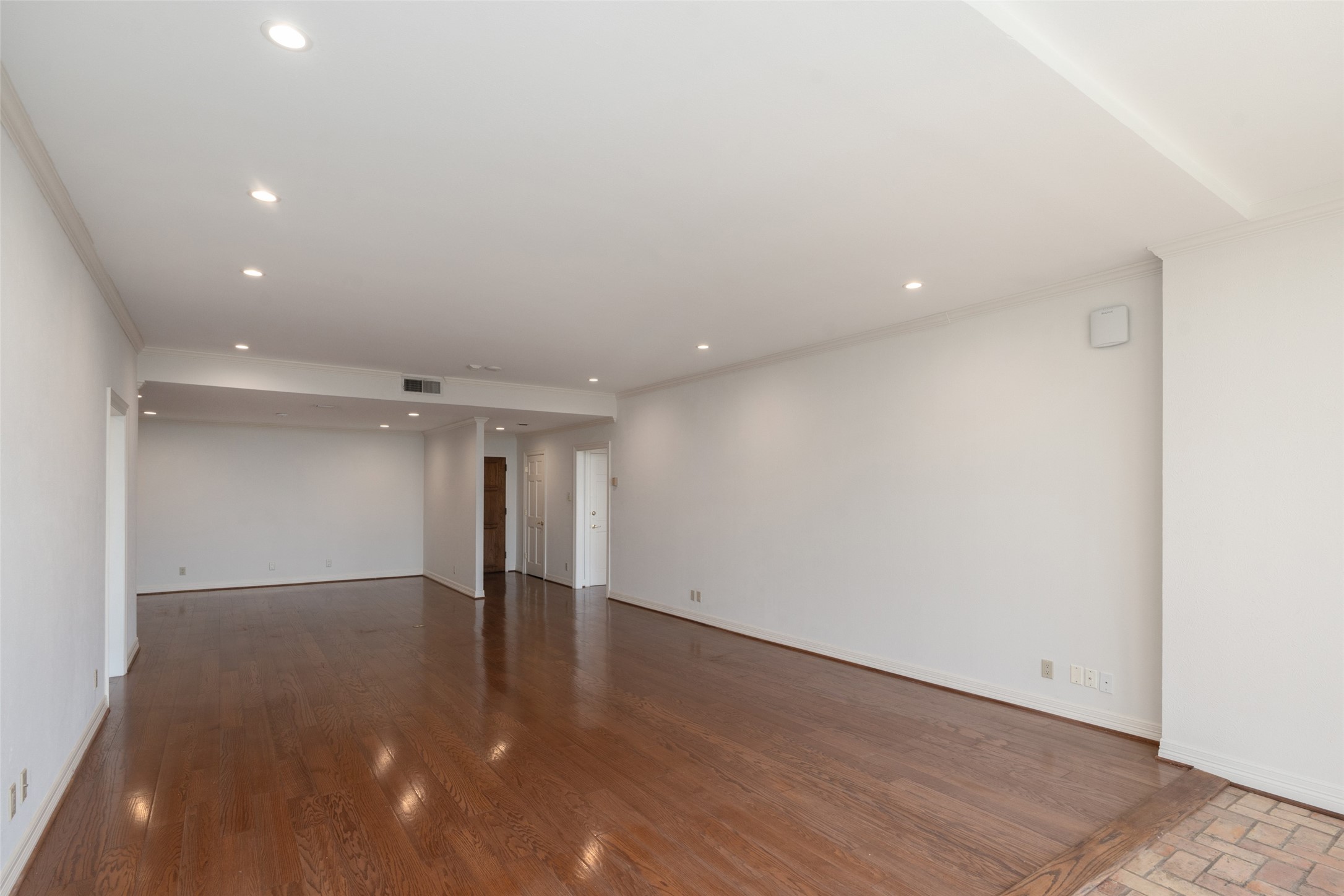 6335 W Northwest Highway Dallas TX 75225