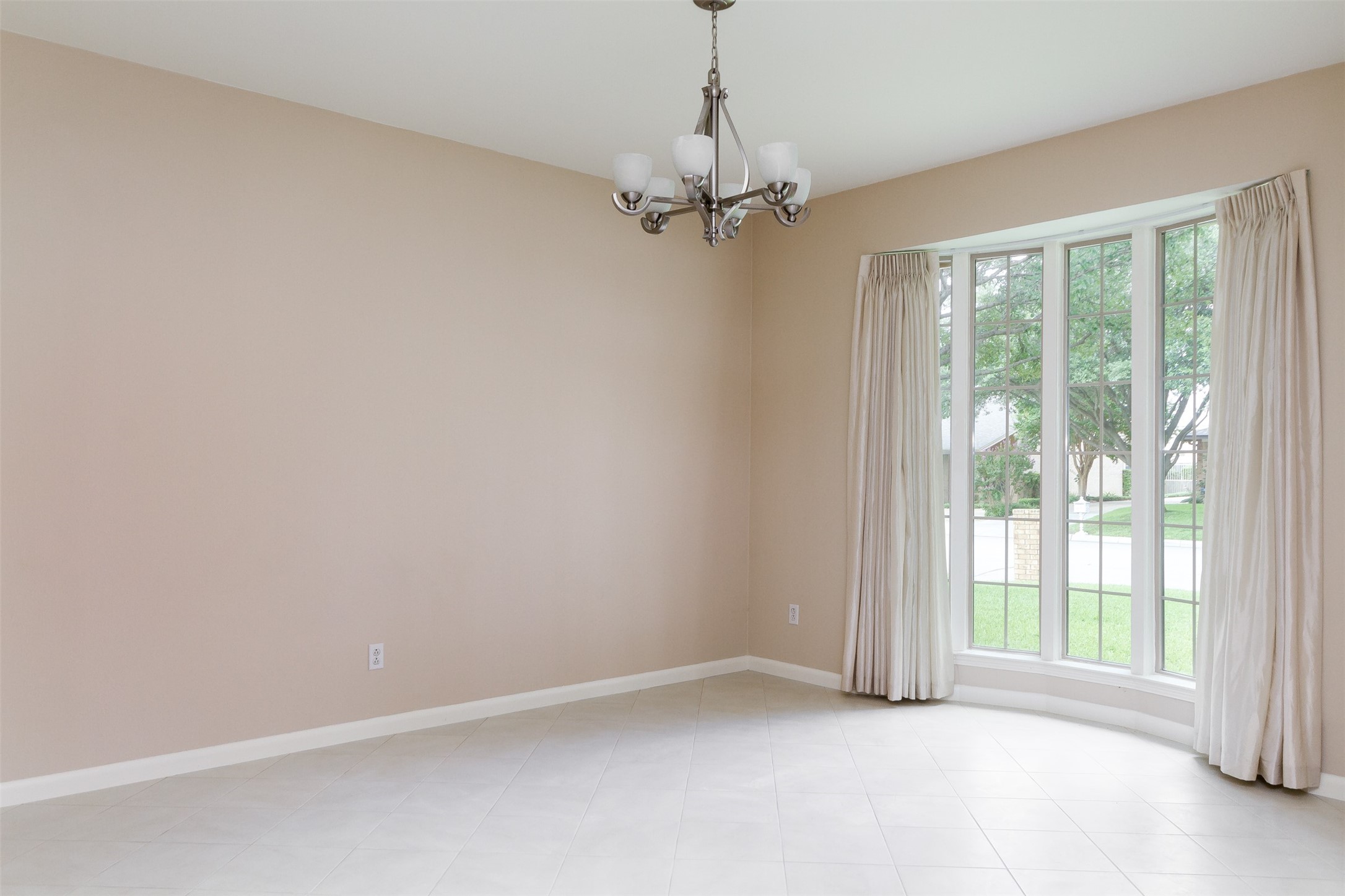 5201 Ledgestone Drive Fort Worth TX 76132