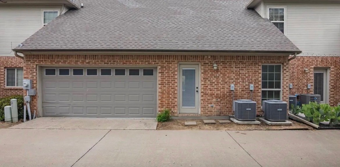 5209 Park Drive River Oaks TX 76114