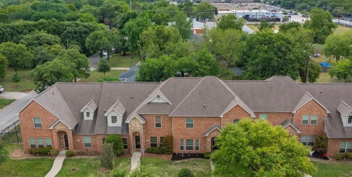 5209 Park Drive River Oaks TX 76114