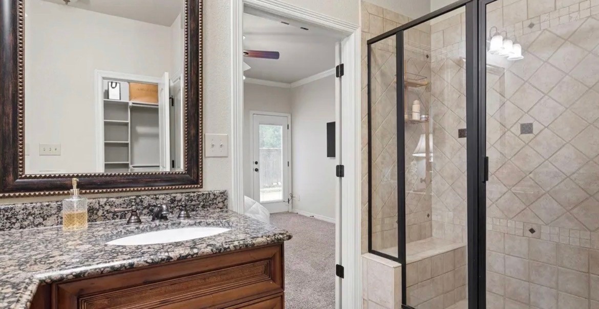5209 Park Drive River Oaks TX 76114