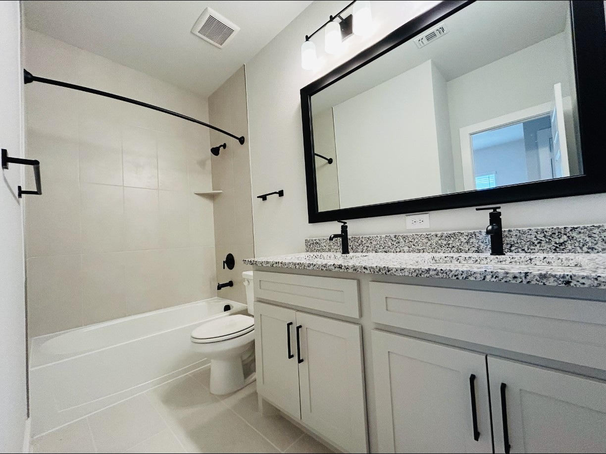530 Mission Trail Arlington TX 76010