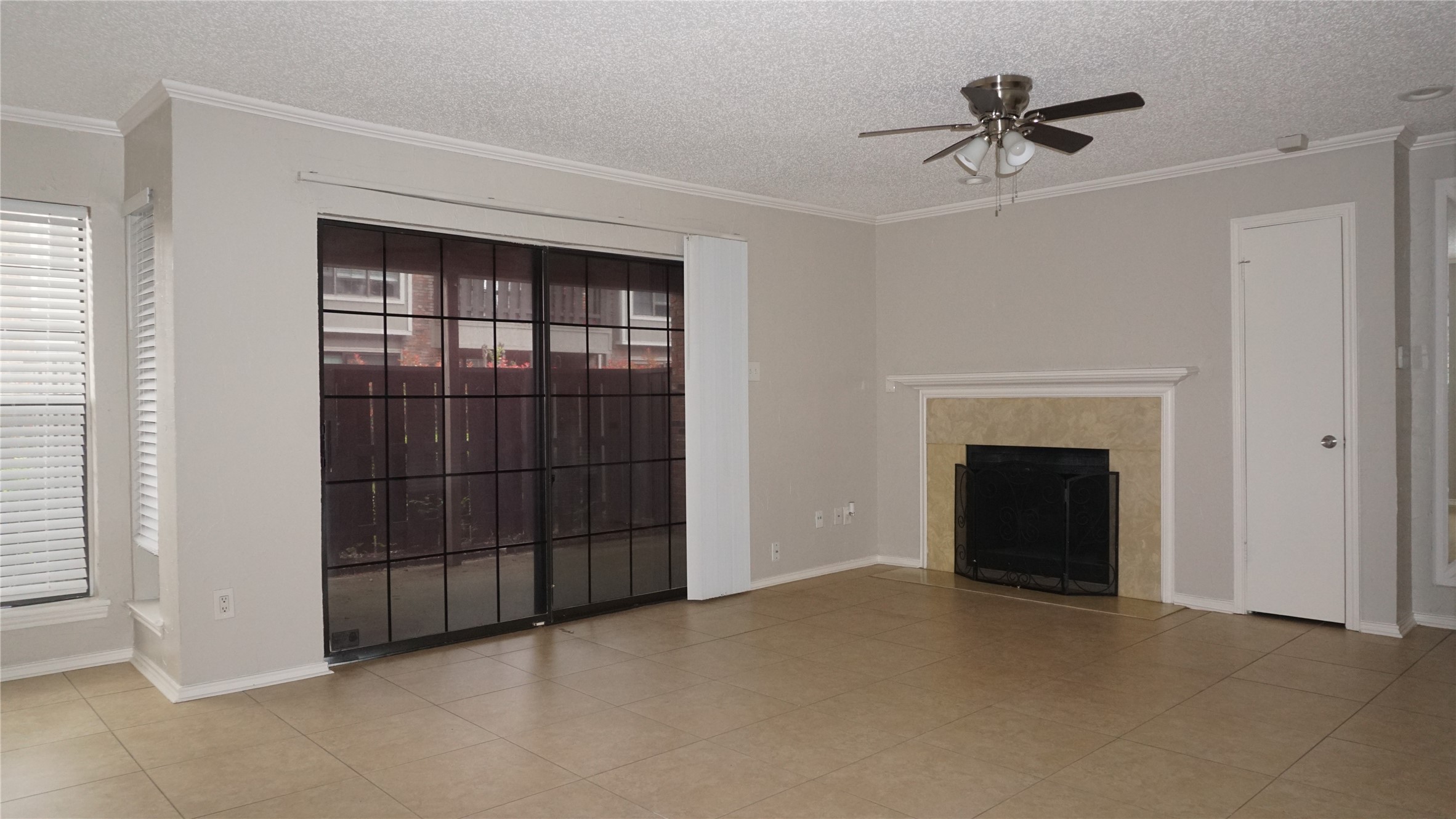 2728 Copper Creek Drive Arlington TX 76006
