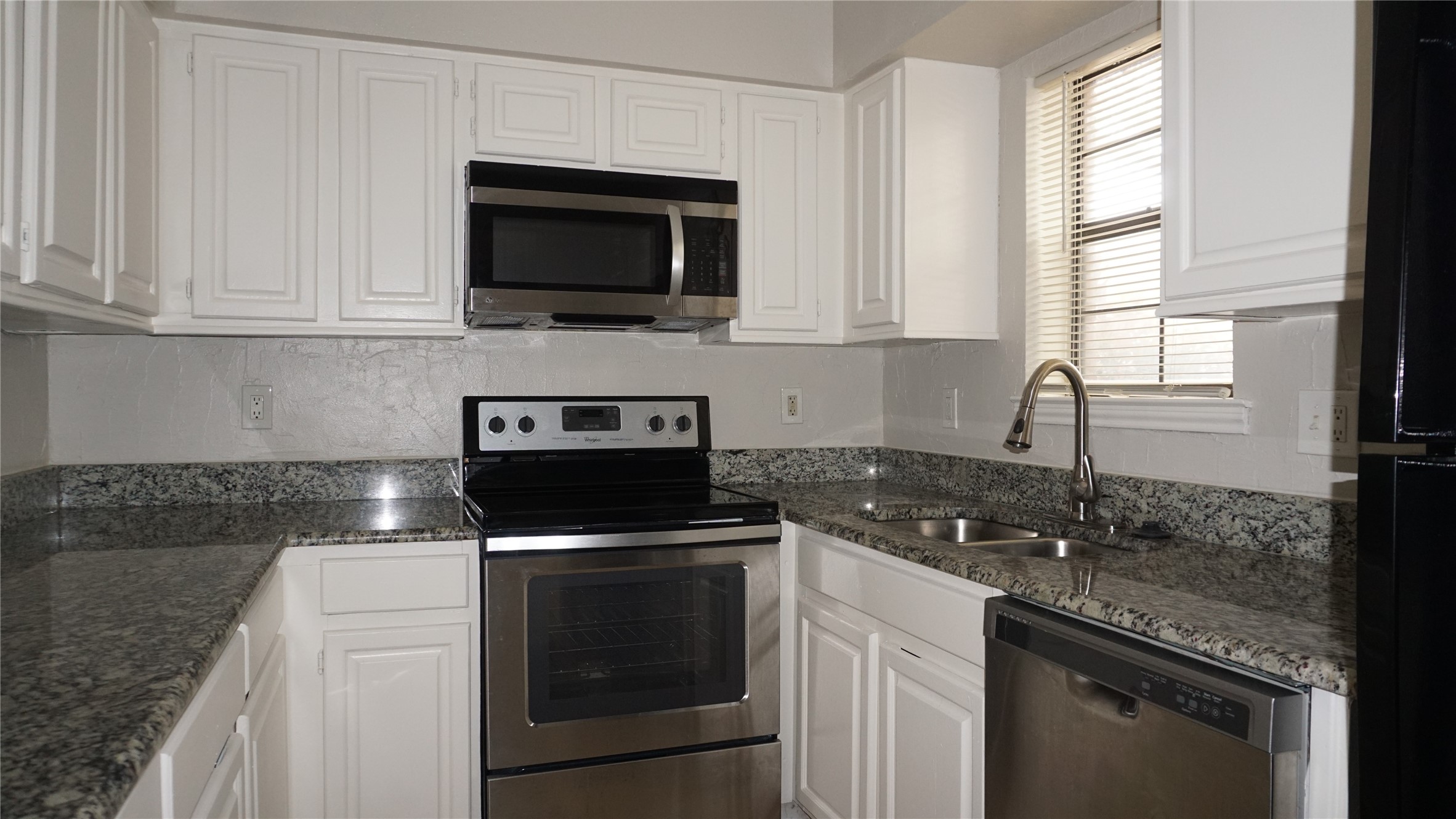 2728 Copper Creek Drive Arlington TX 76006
