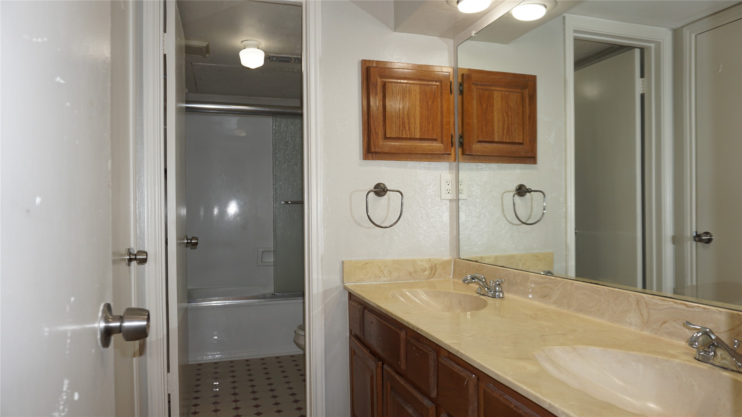 2728 Copper Creek Drive Arlington TX 76006