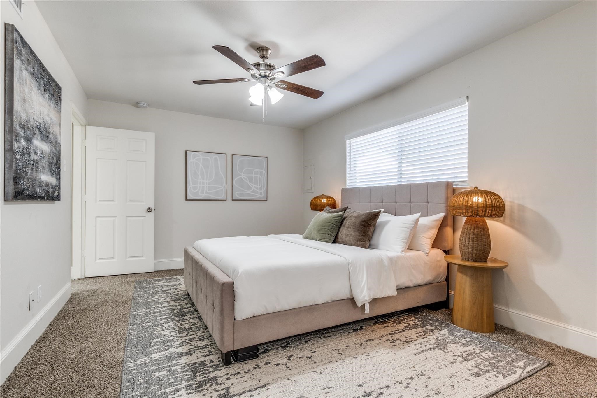 10211 Regal Oaks Drive Dallas TX 75230