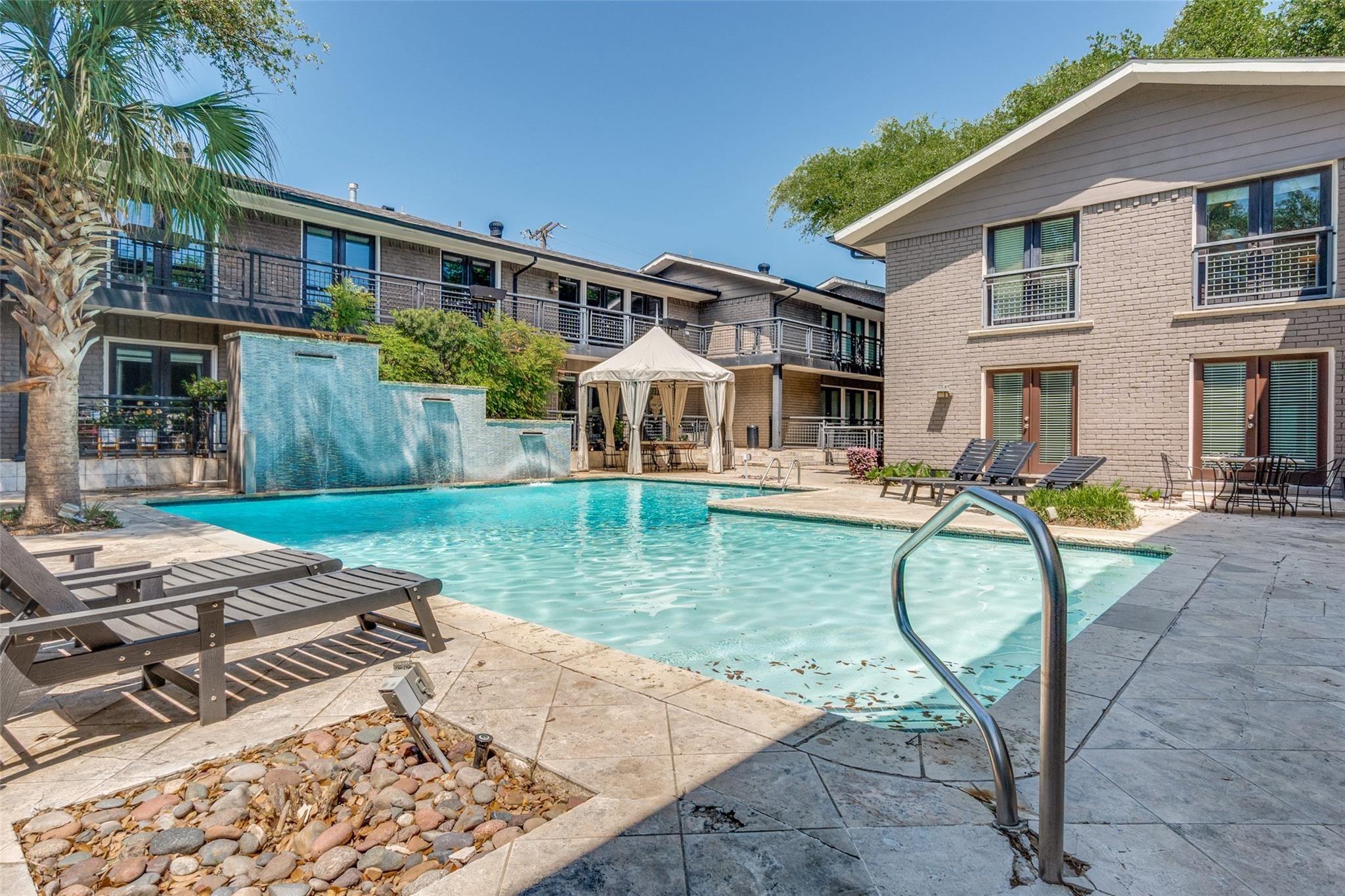 10211 Regal Oaks Drive Dallas TX 75230