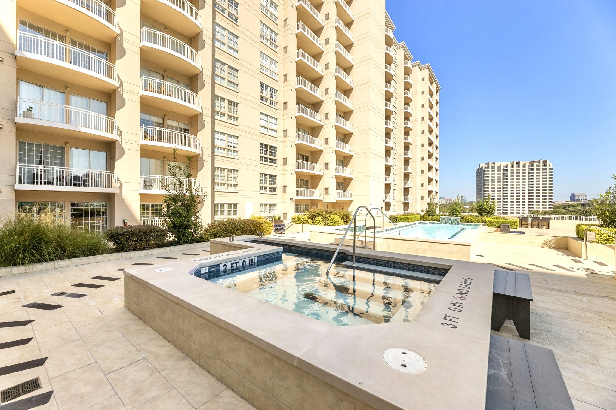 3225 Turtle Creek Boulevard Dallas TX 75219