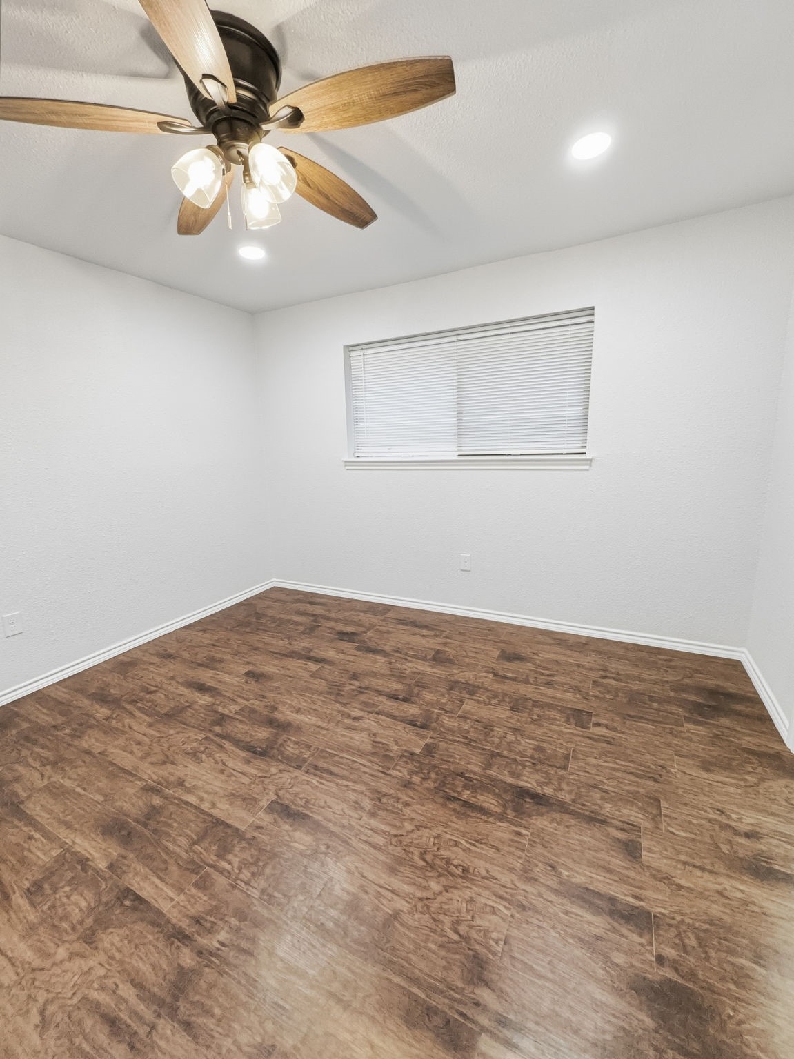 2409 Castle Street Irving TX 75038