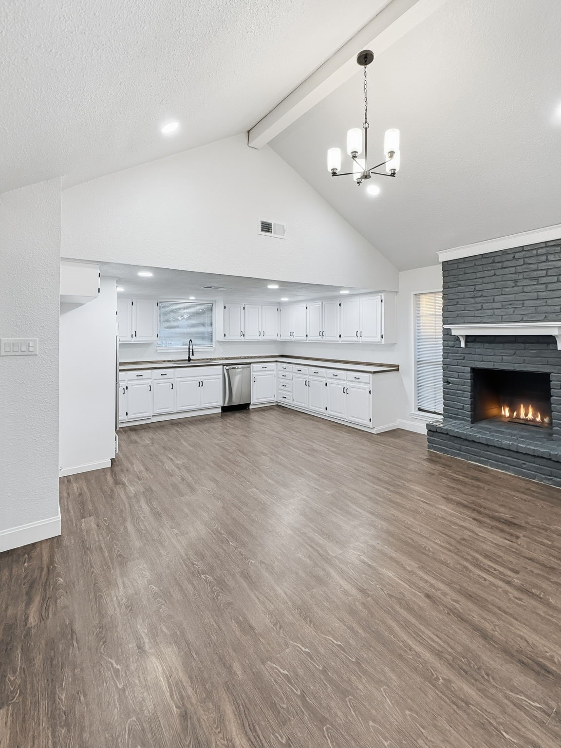 2409 Castle Street Irving TX 75038