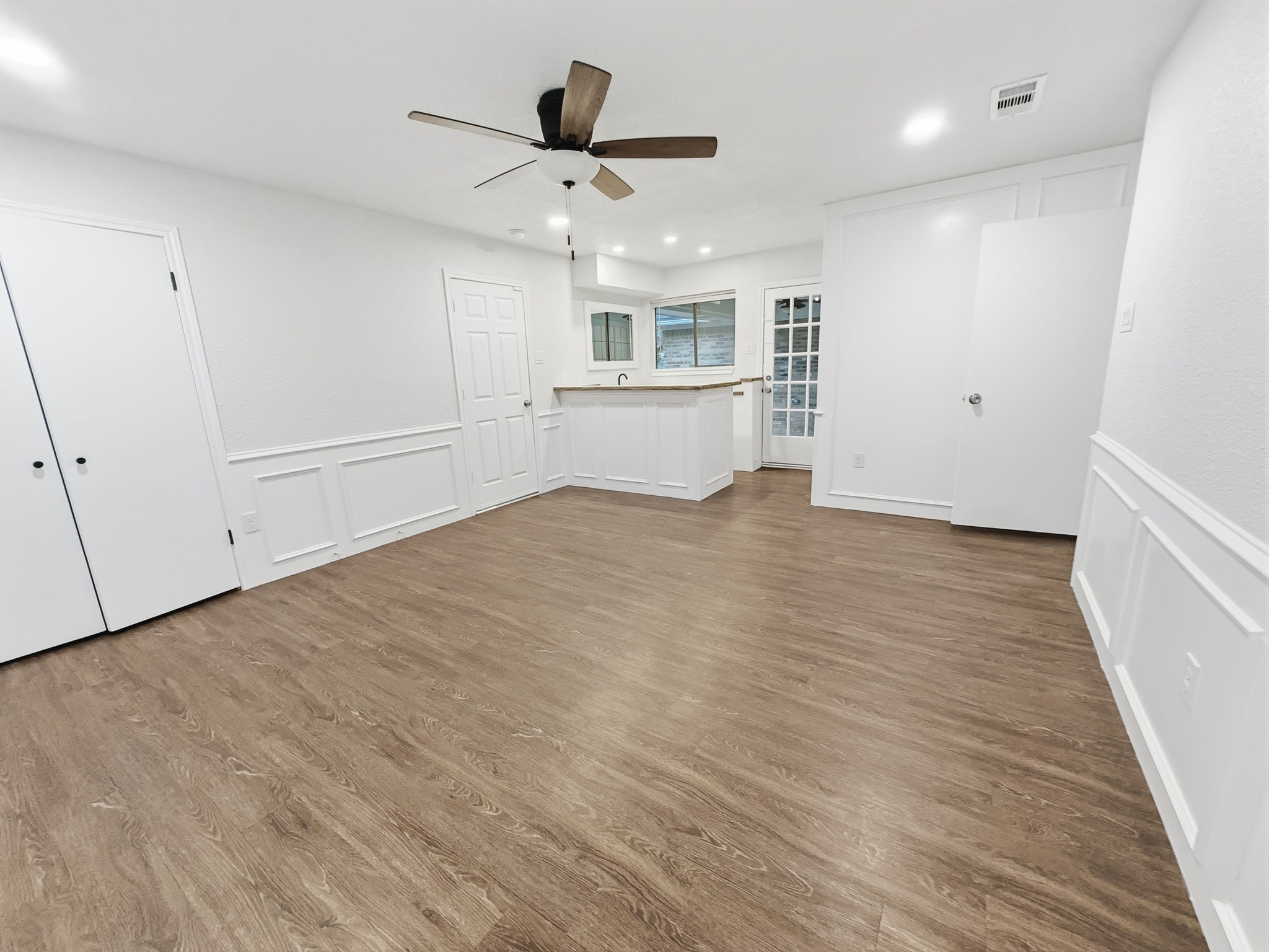 2409 Castle Street Irving TX 75038