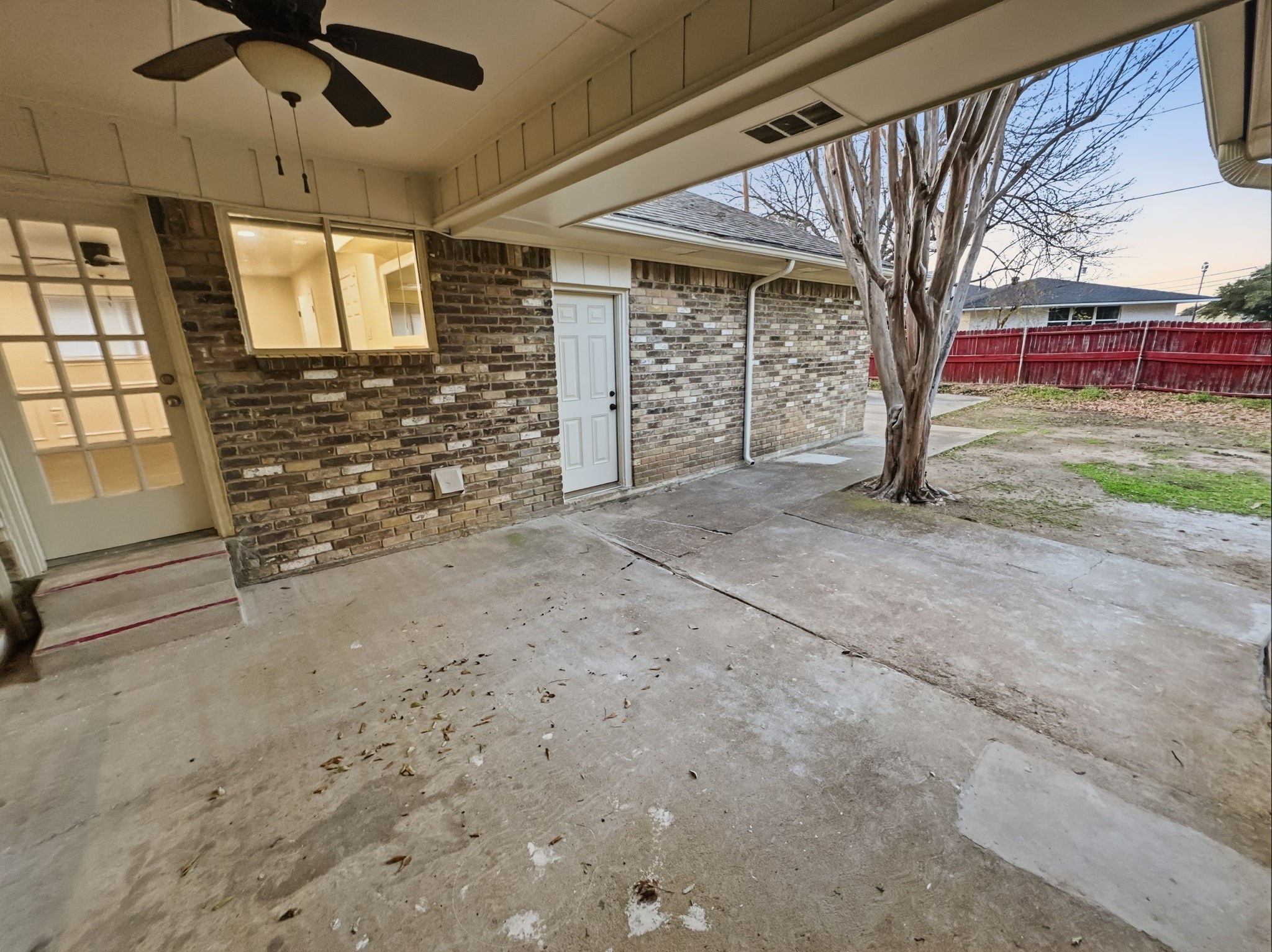 2409 Castle Street Irving TX 75038