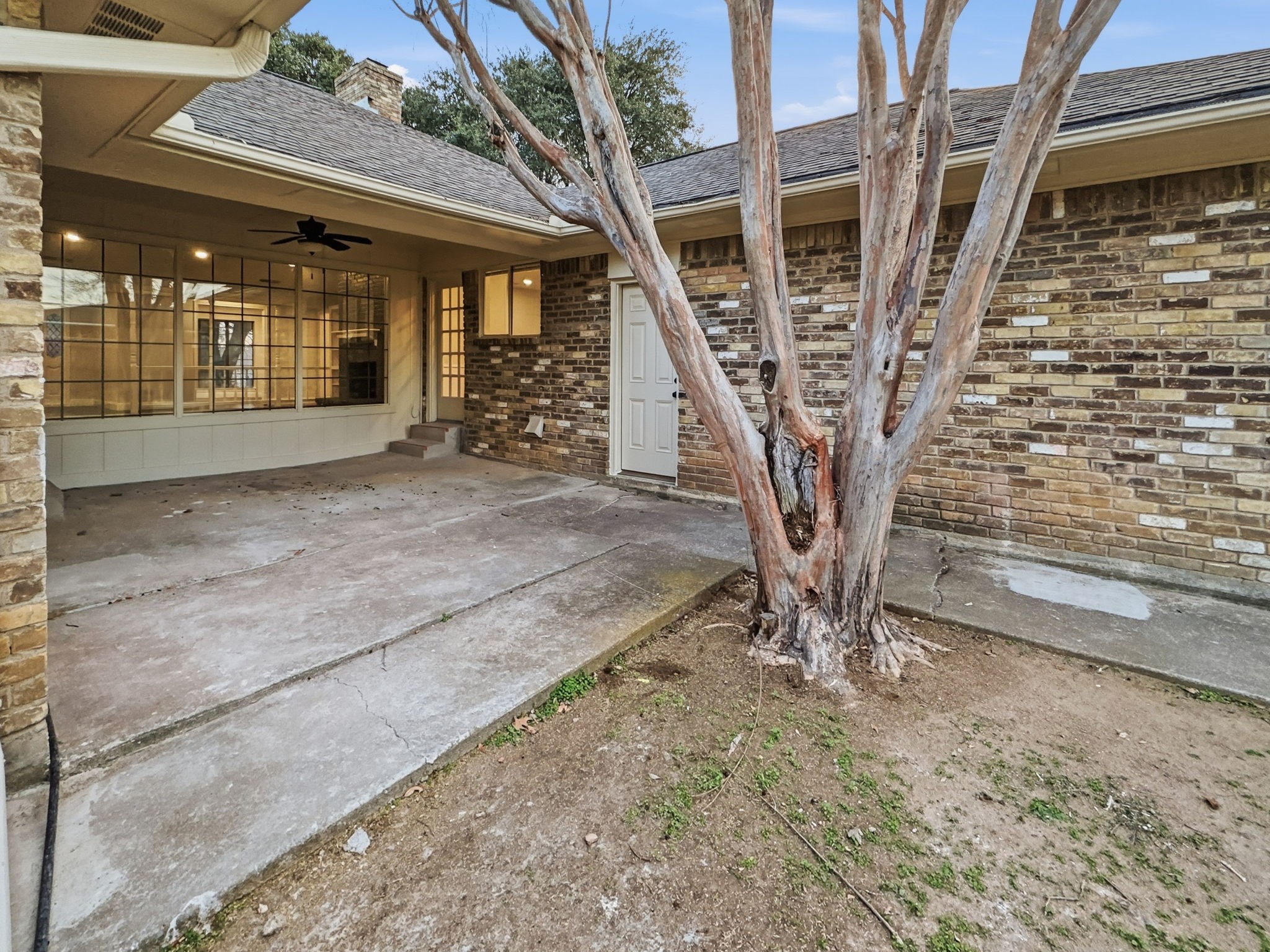 2409 Castle Street Irving TX 75038