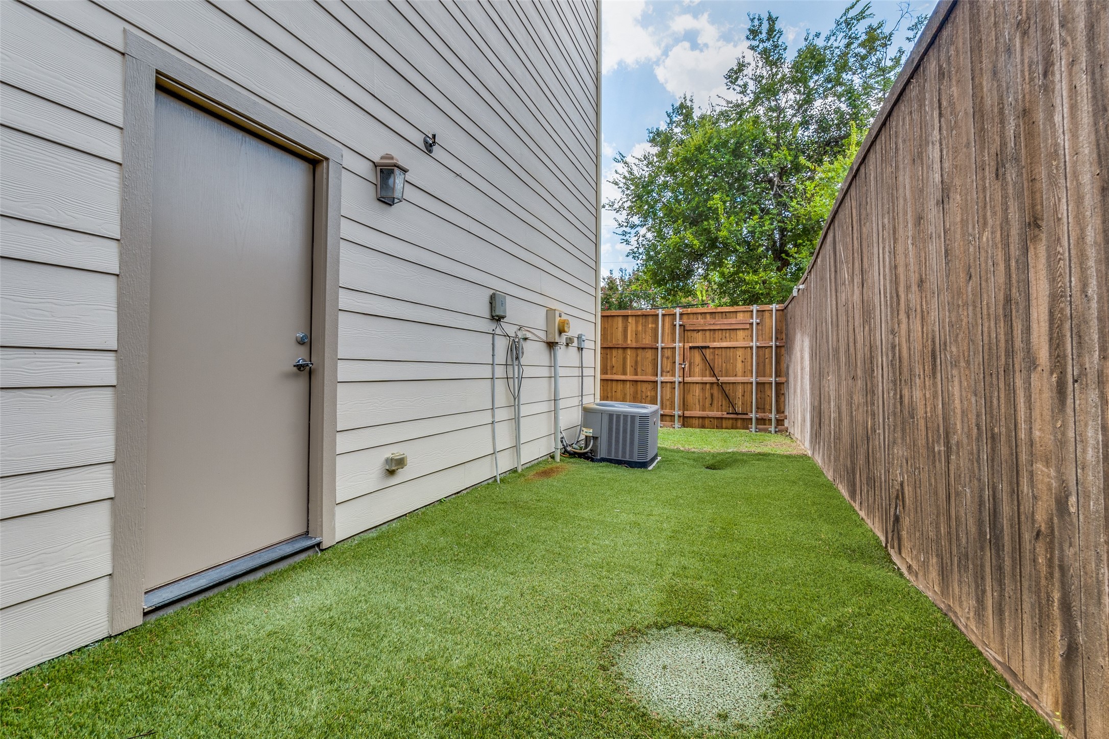 5830 Oram Street Dallas TX 75206