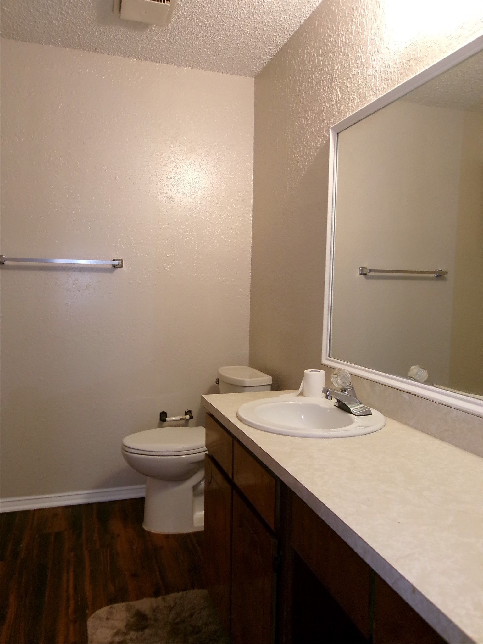 1817 Family Circle Grand Prairie TX 75051