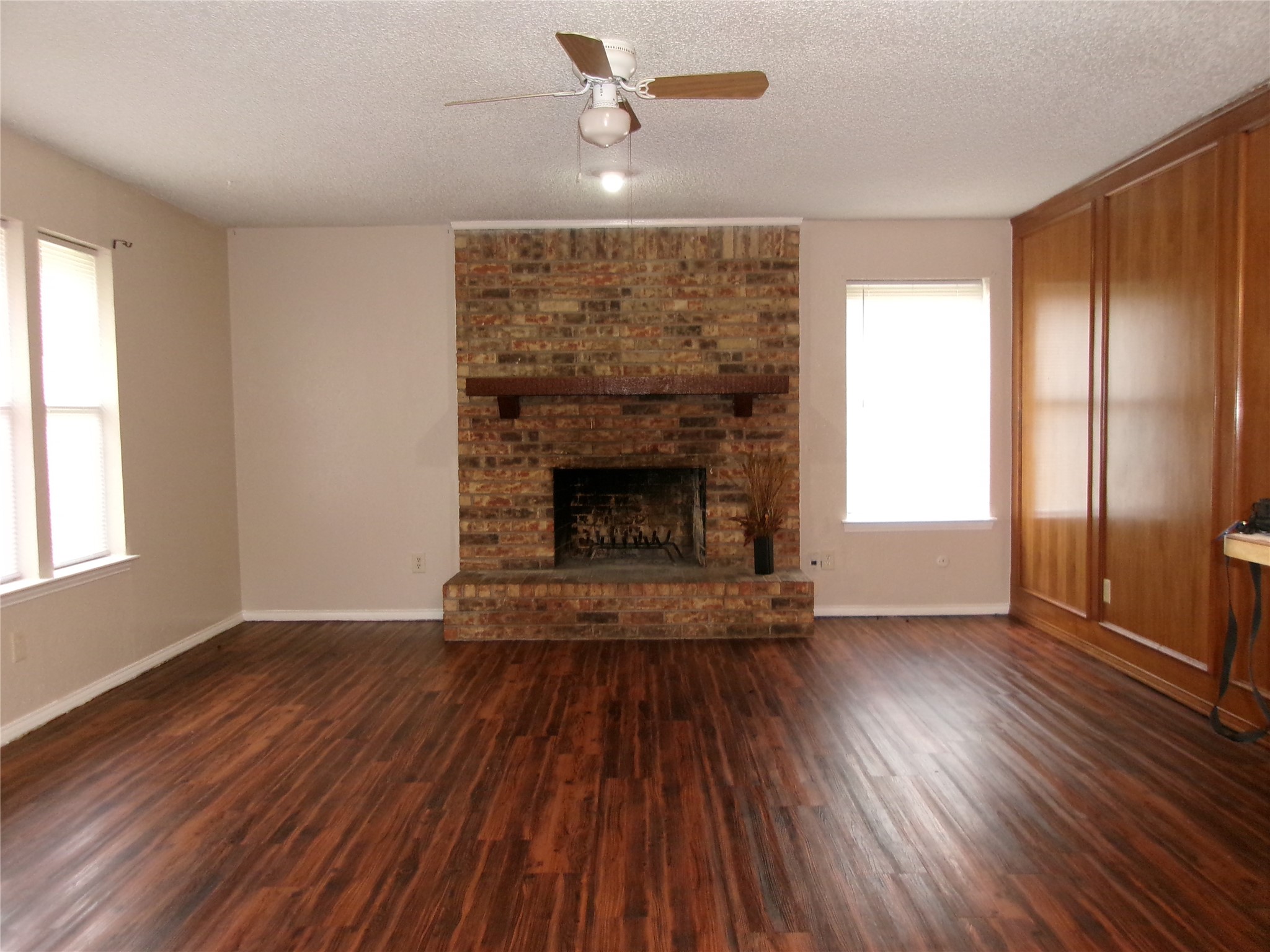 1817 Family Circle Grand Prairie TX 75051