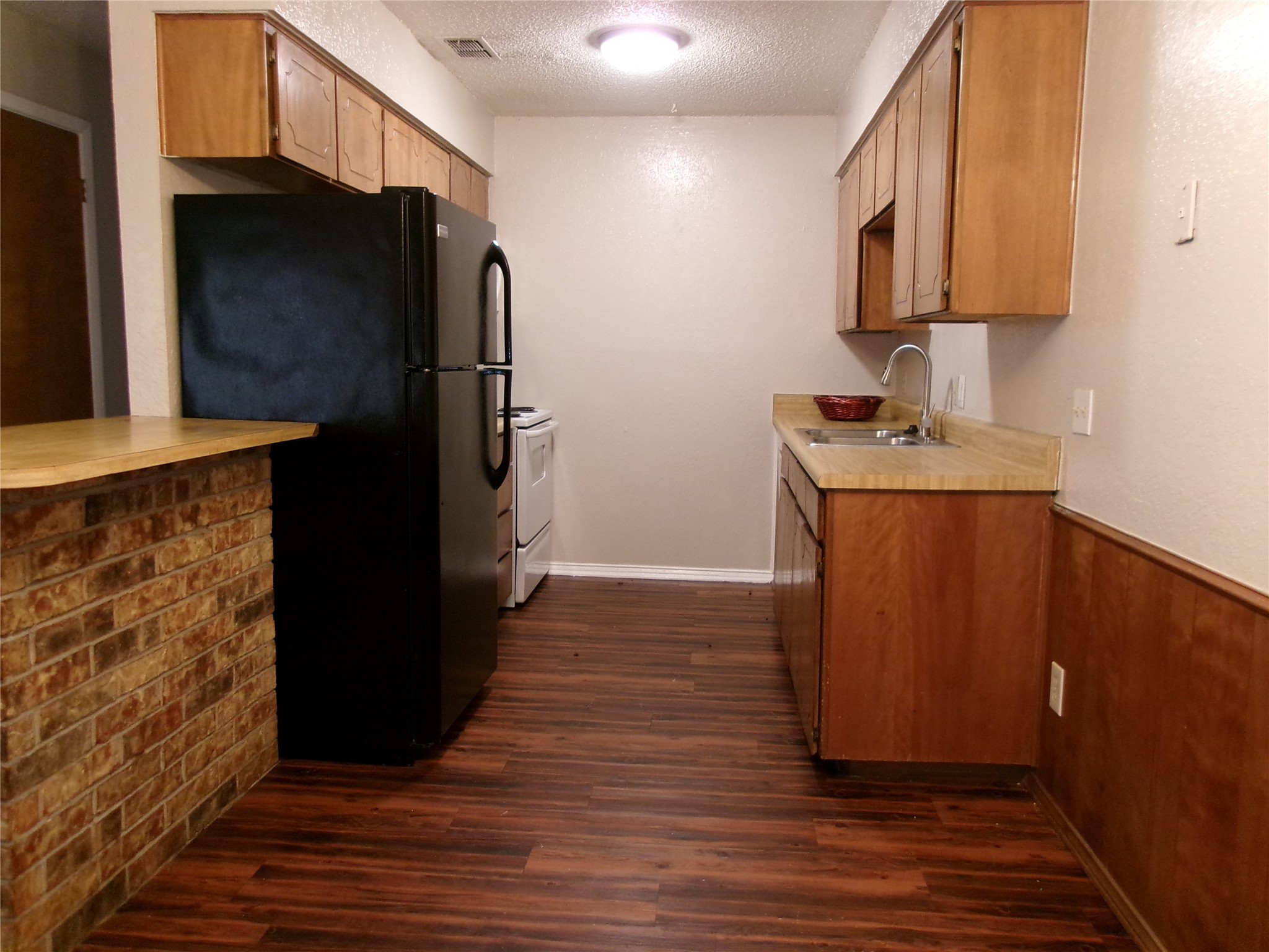 1817 Family Circle Grand Prairie TX 75051