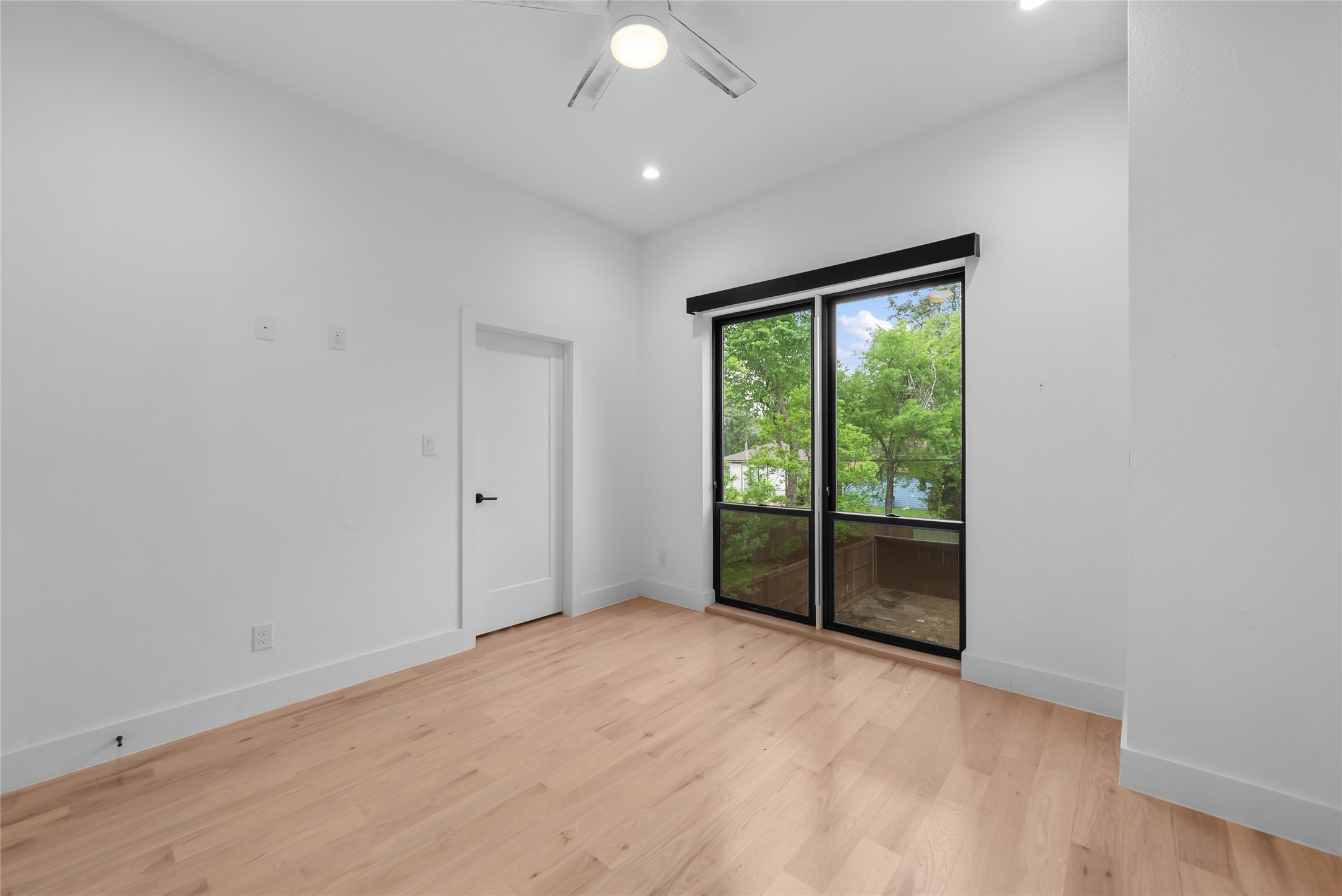 5227 Lindsley Avenue Dallas TX 75223