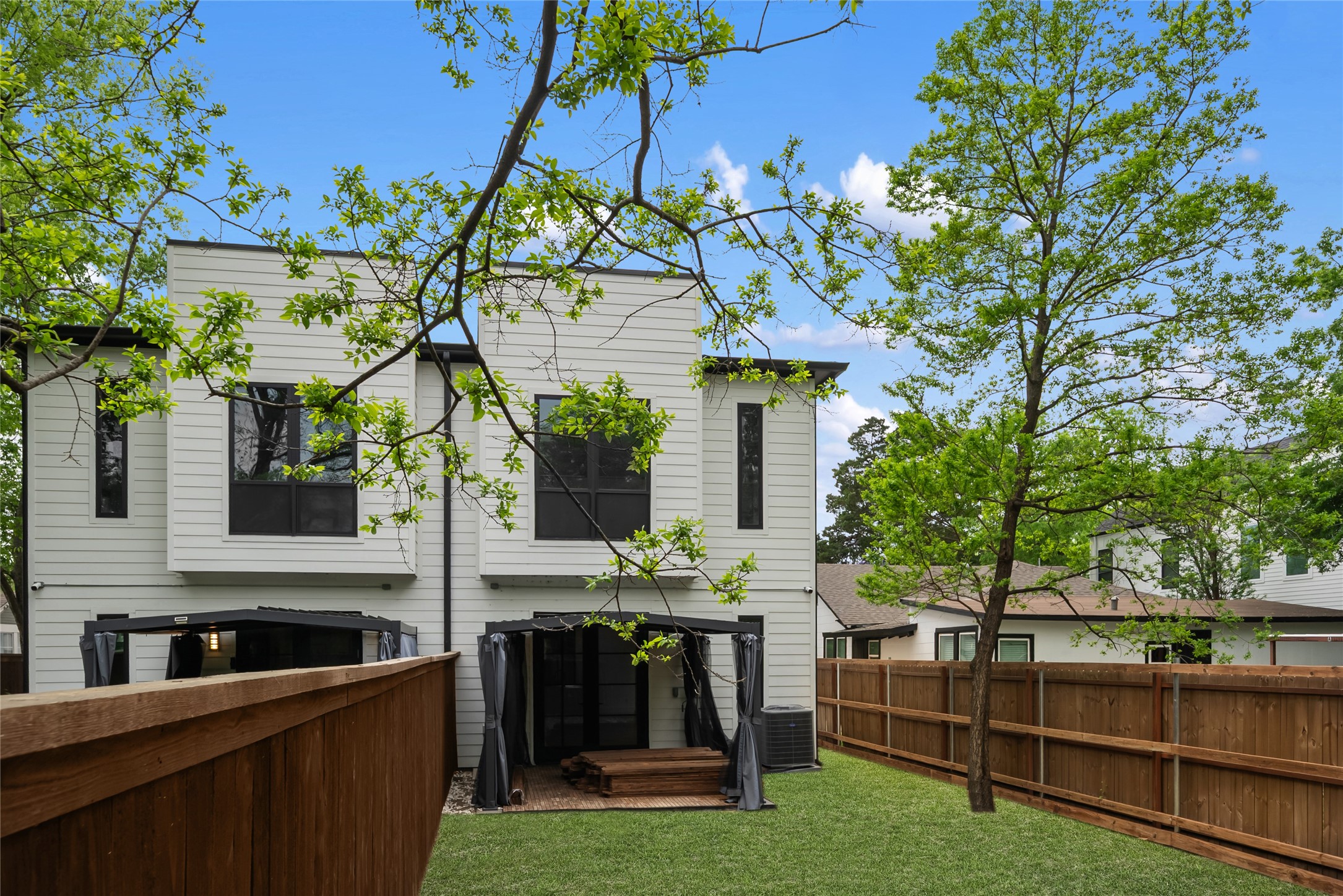 5227 Lindsley Avenue Dallas TX 75223