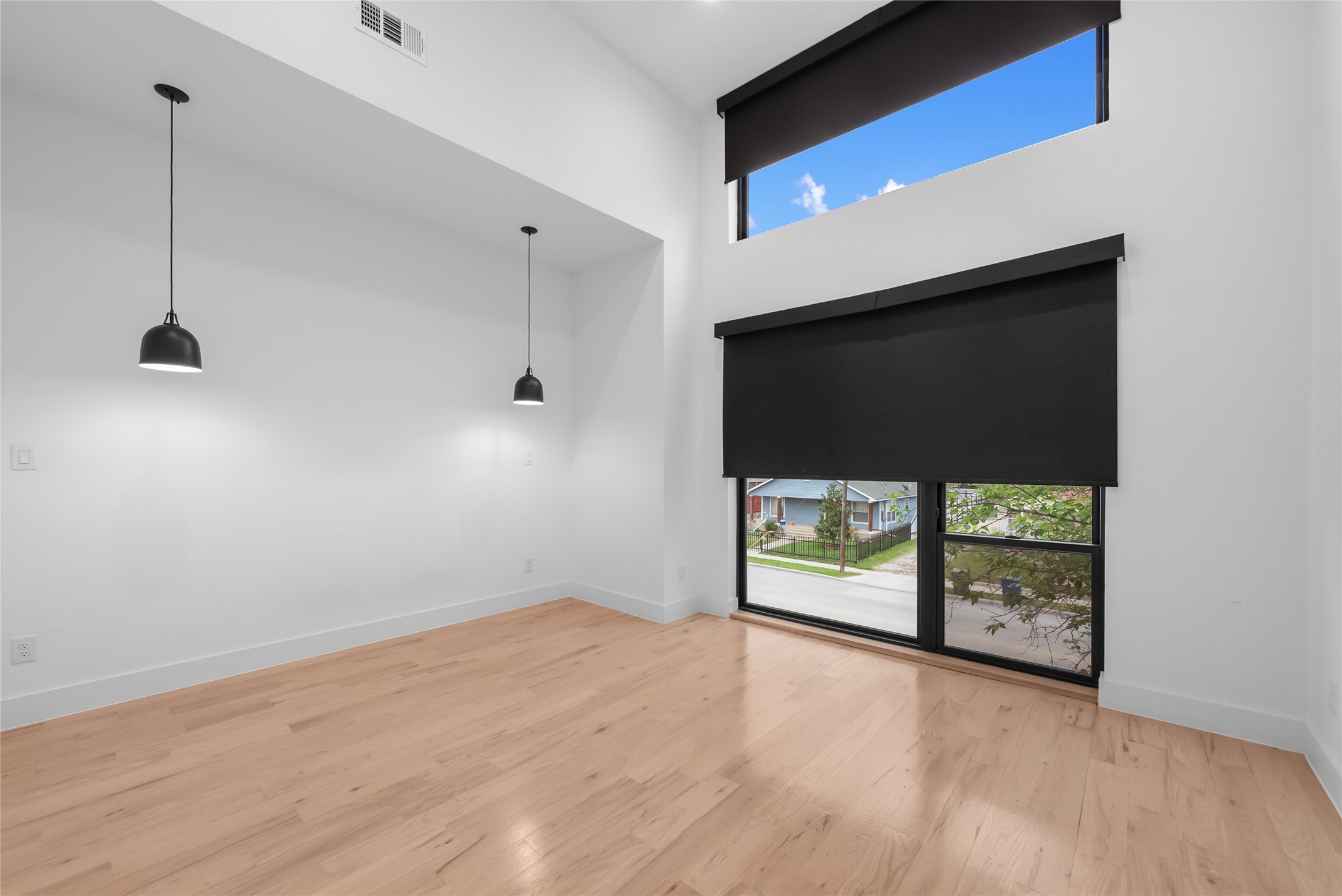 5227 Lindsley Avenue Dallas TX 75223
