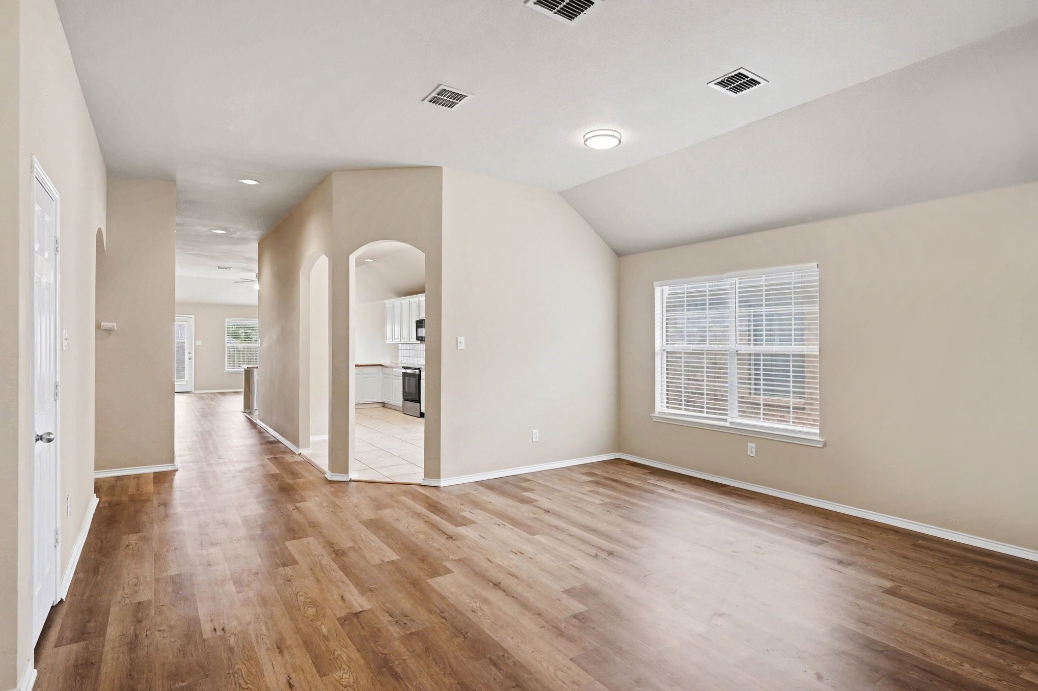 633 Horn Street Crowley TX 76036