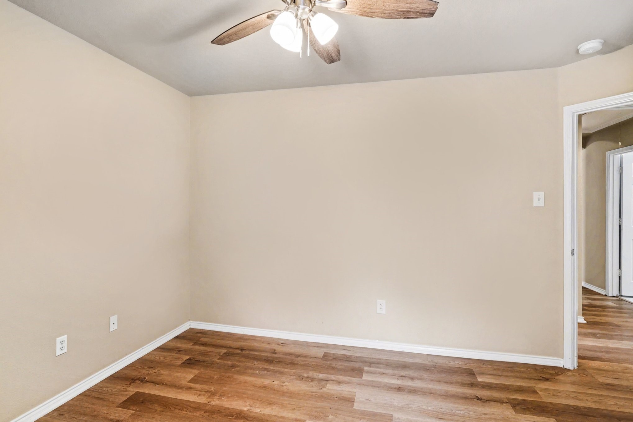 633 Horn Street Crowley TX 76036