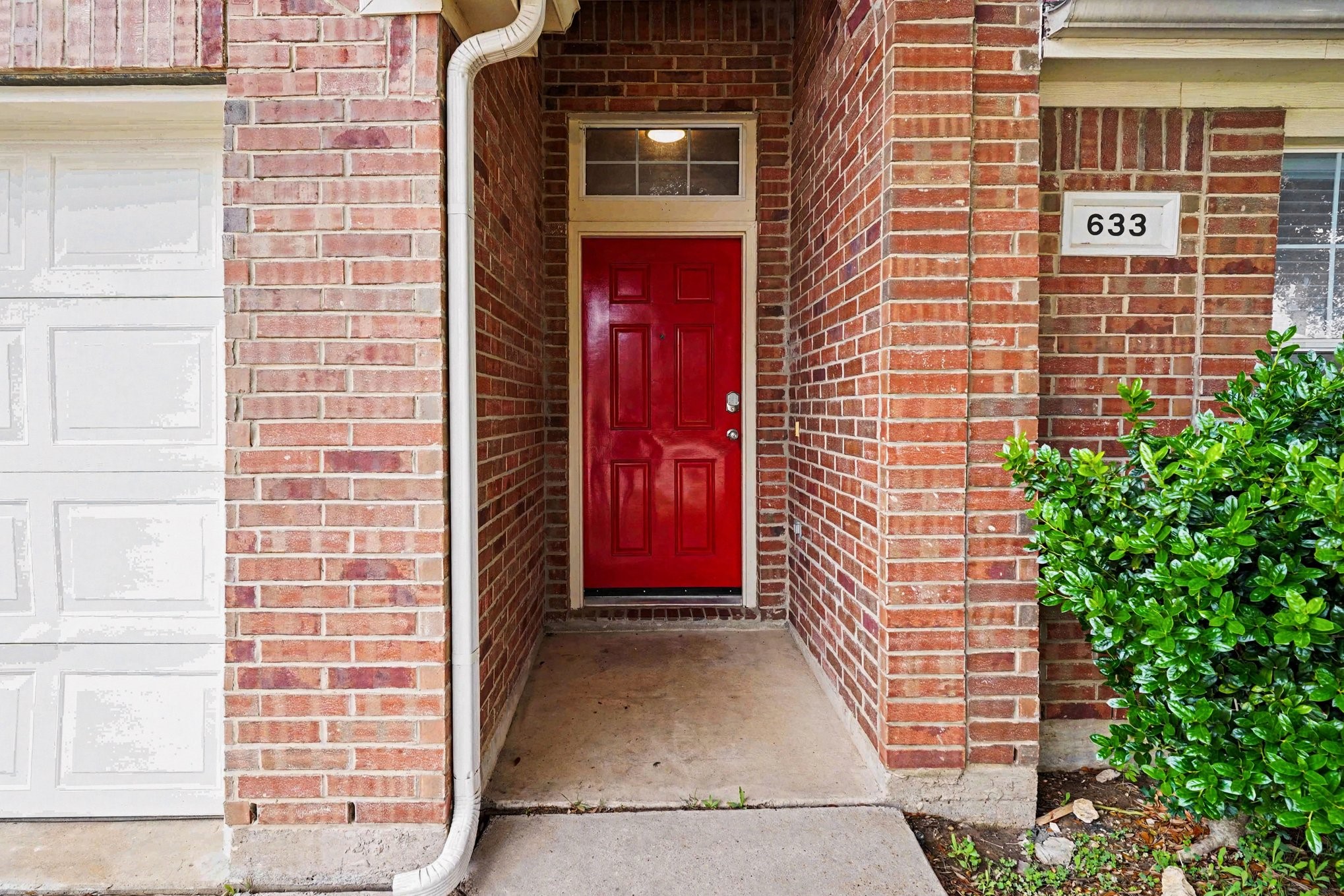 633 Horn Street Crowley TX 76036