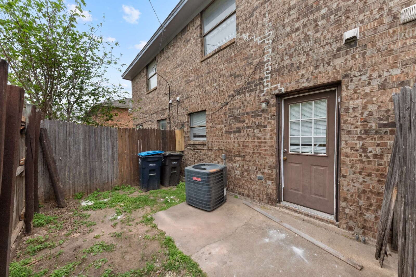 5825 Shadydell Drive Fort Worth TX 76135