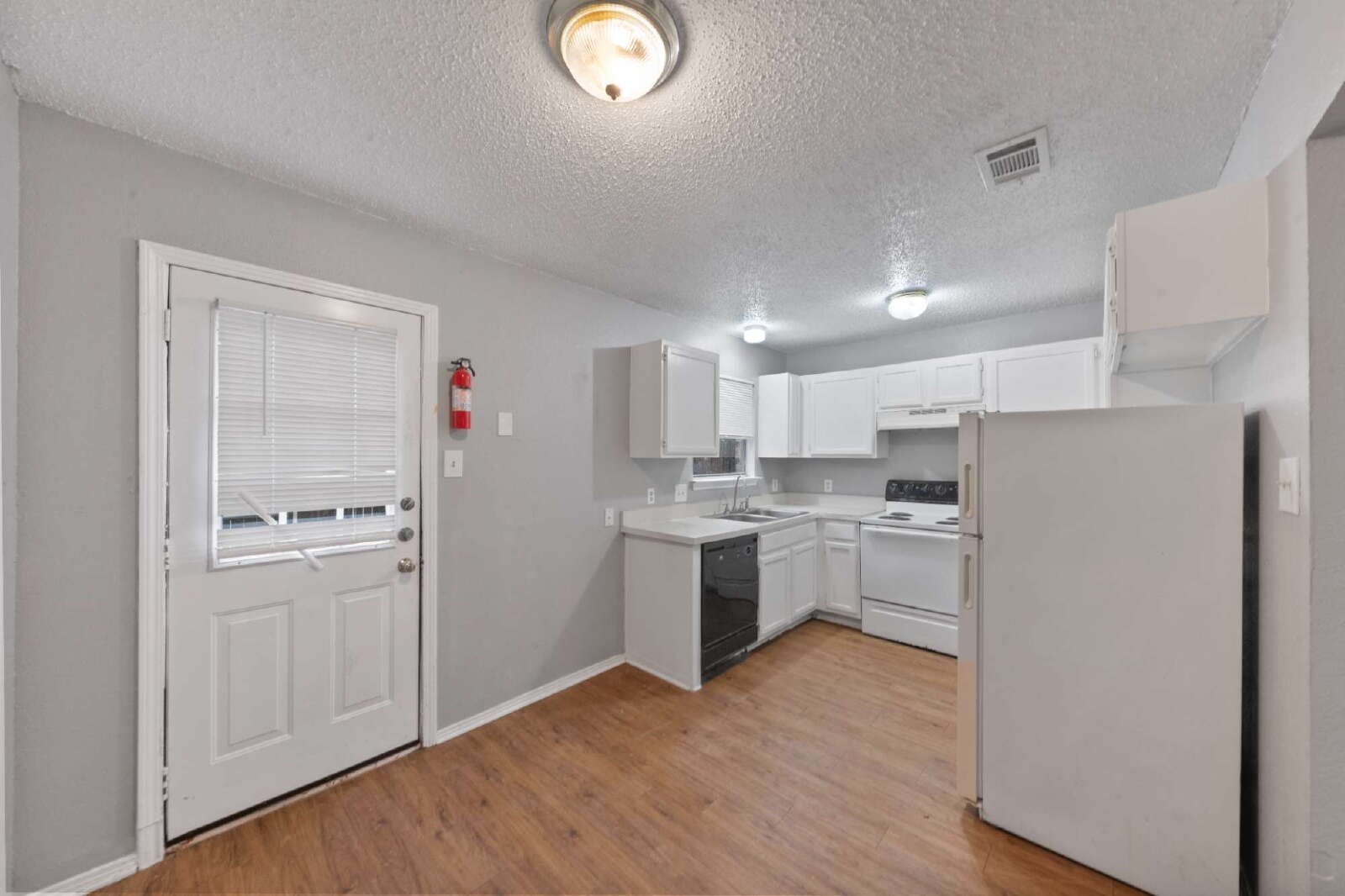 5825 Shadydell Drive Fort Worth TX 76135