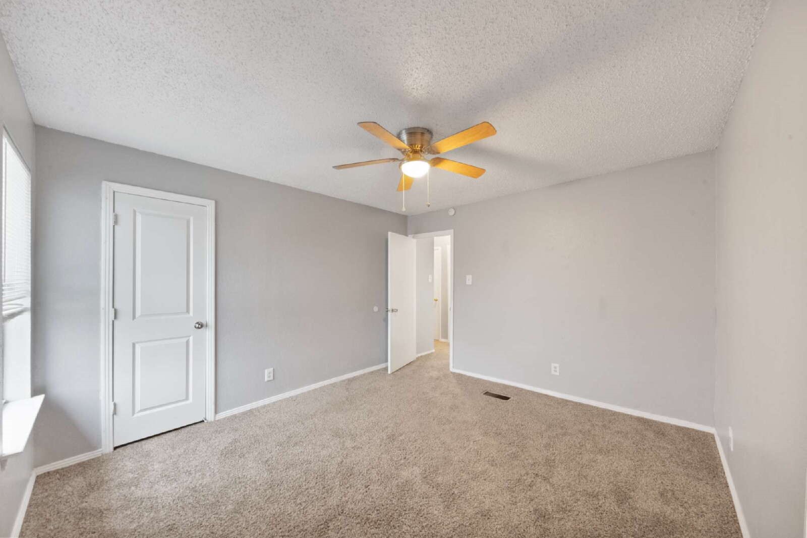 5825 Shadydell Drive Fort Worth TX 76135