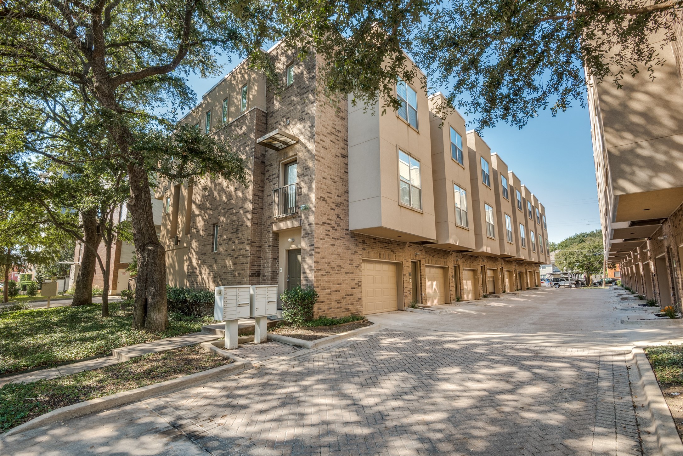4225 Mckinney Avenue Dallas TX 75205