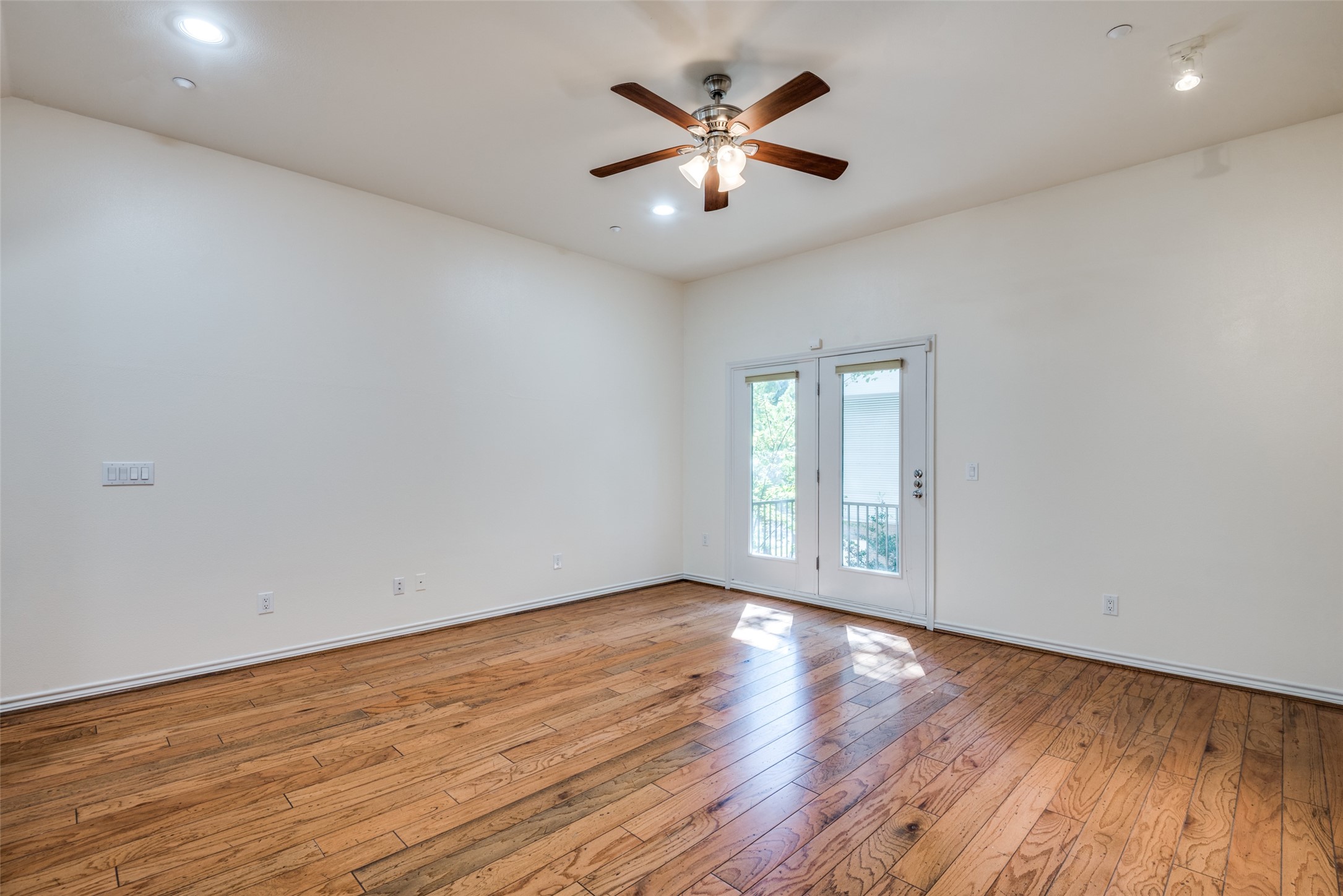 4225 Mckinney Avenue Dallas TX 75205