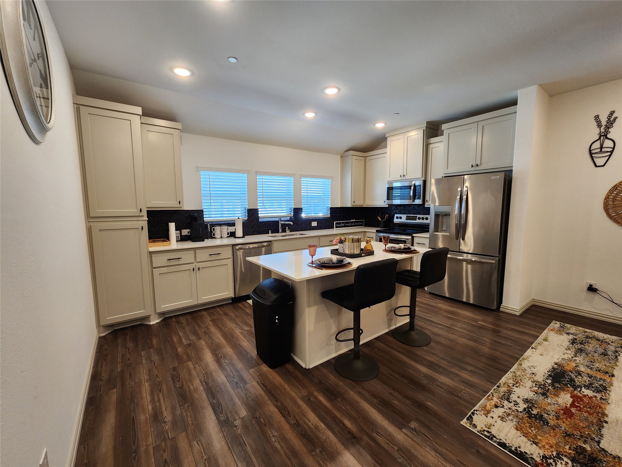 4704 Haltom Road Haltom City TX 76117
