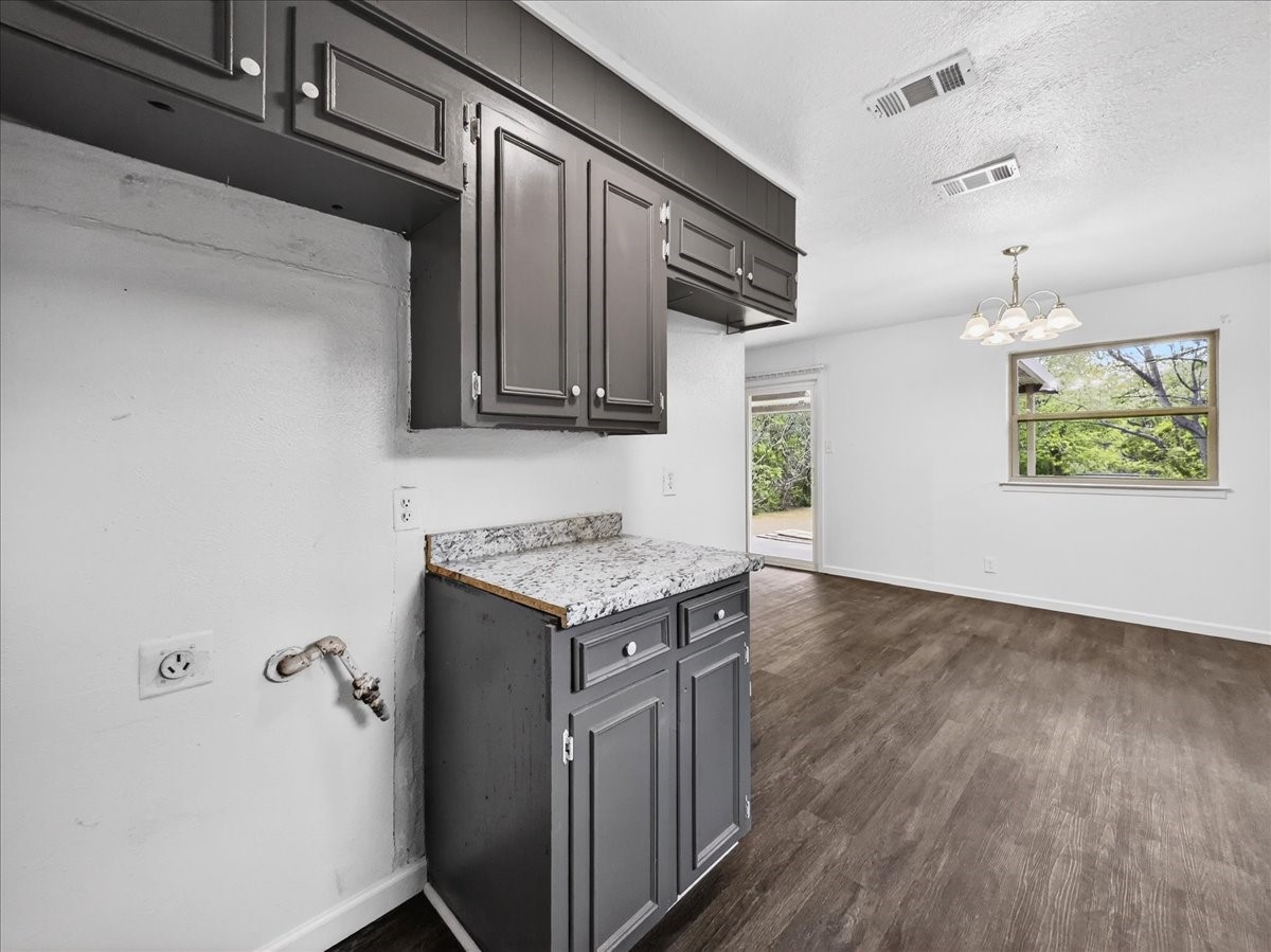 2521 Putnam Street Fort Worth TX 76112