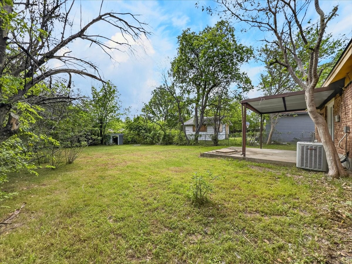 2521 Putnam Street Fort Worth TX 76112
