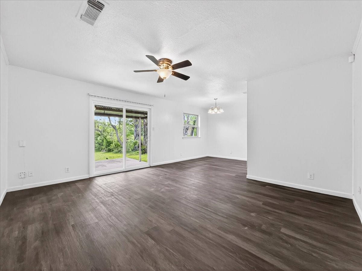 2521 Putnam Street Fort Worth TX 76112