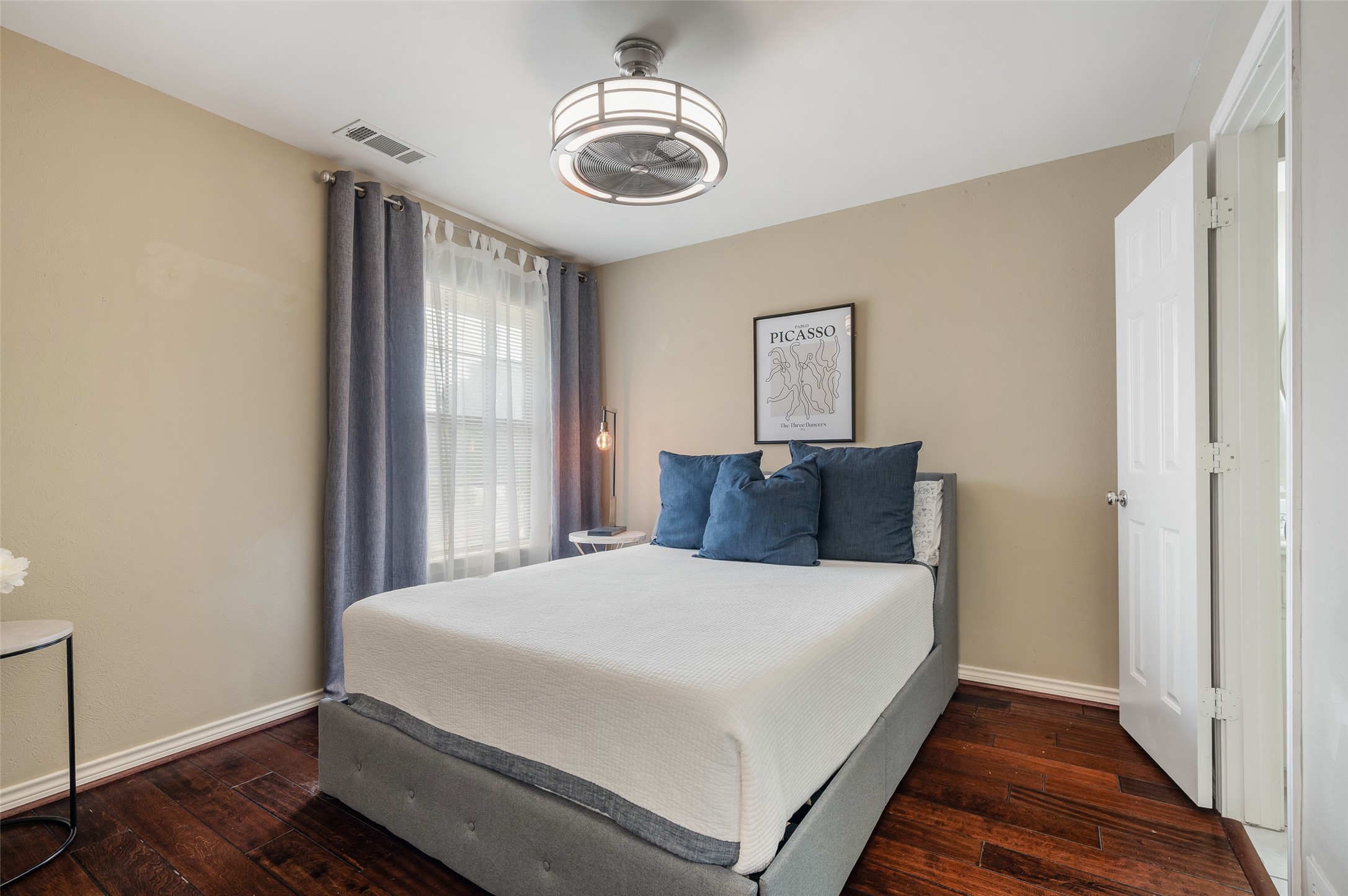 2004 Crown Knoll Lane Plano TX 75093