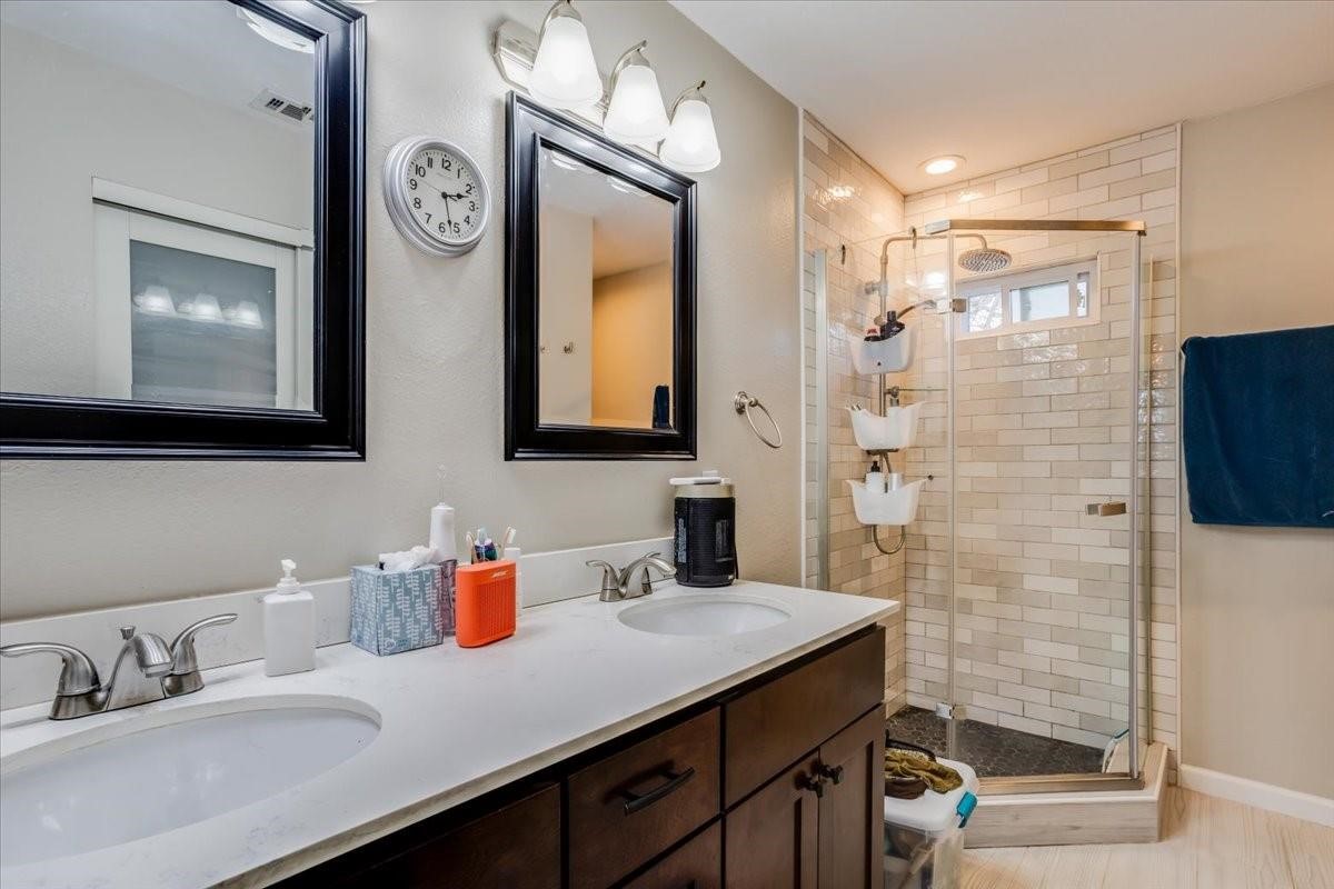 10518 Desdemona Drive Dallas TX 75228