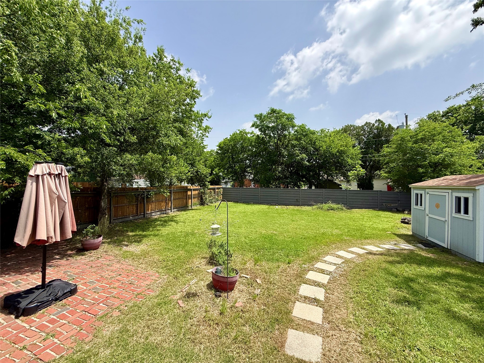 10518 Desdemona Drive Dallas TX 75228