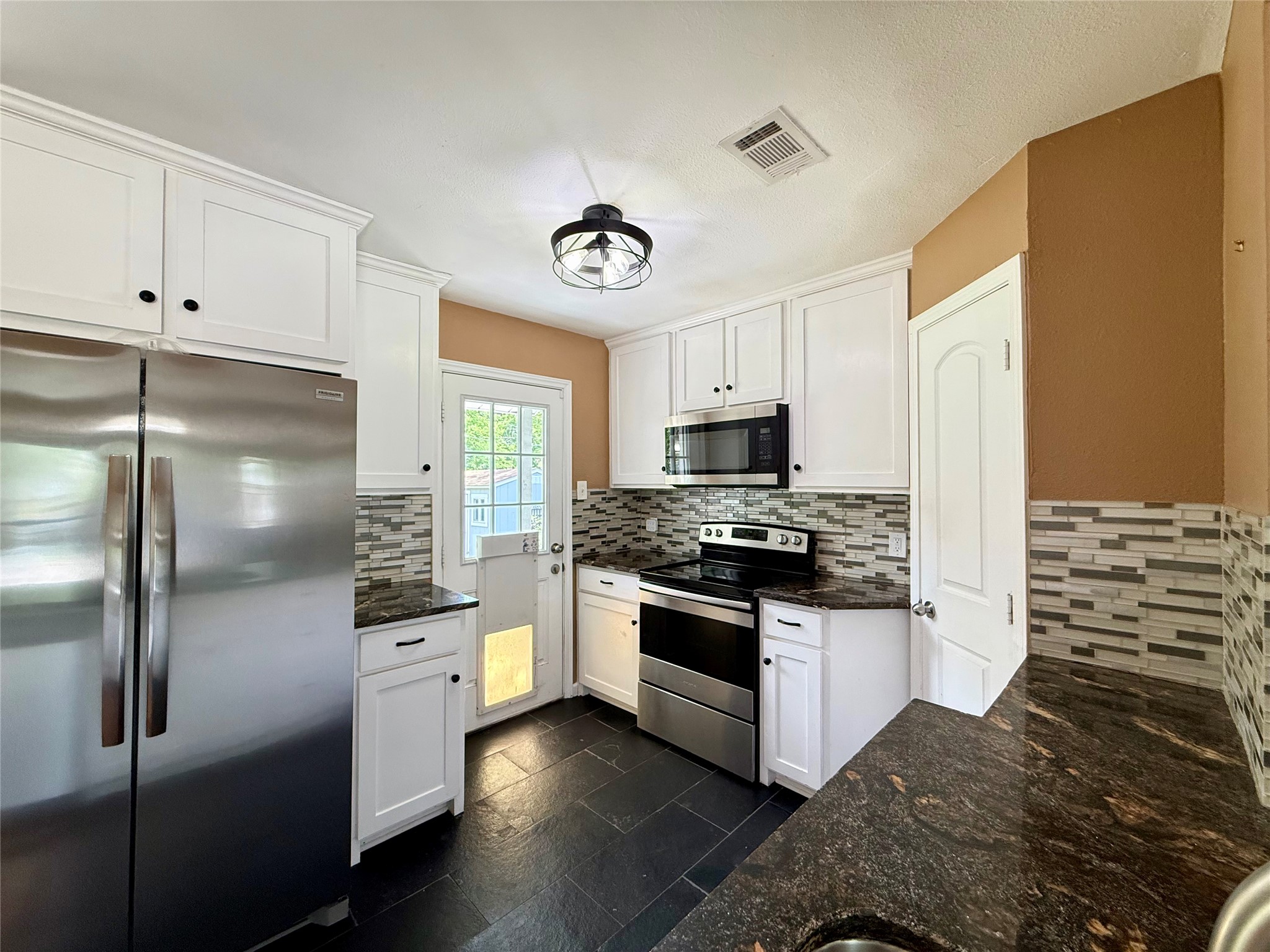 10518 Desdemona Drive Dallas TX 75228