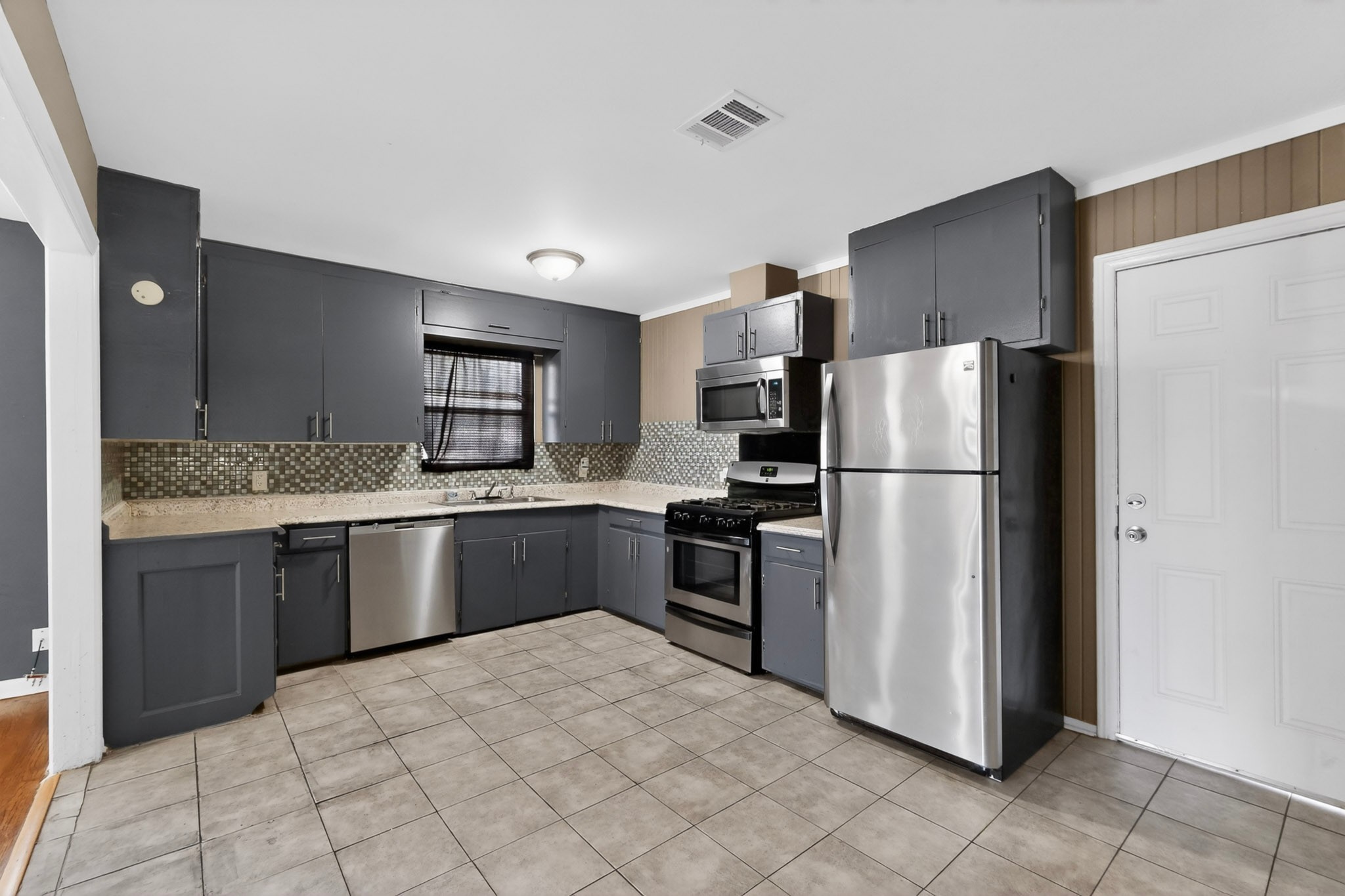 2104 Hillburn Drive Dallas TX 75227