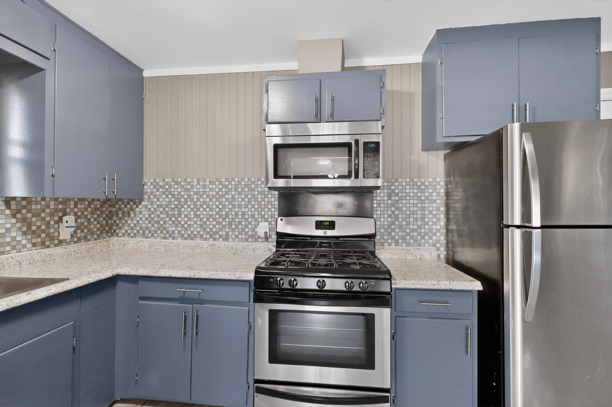 2104 Hillburn Drive Dallas TX 75227