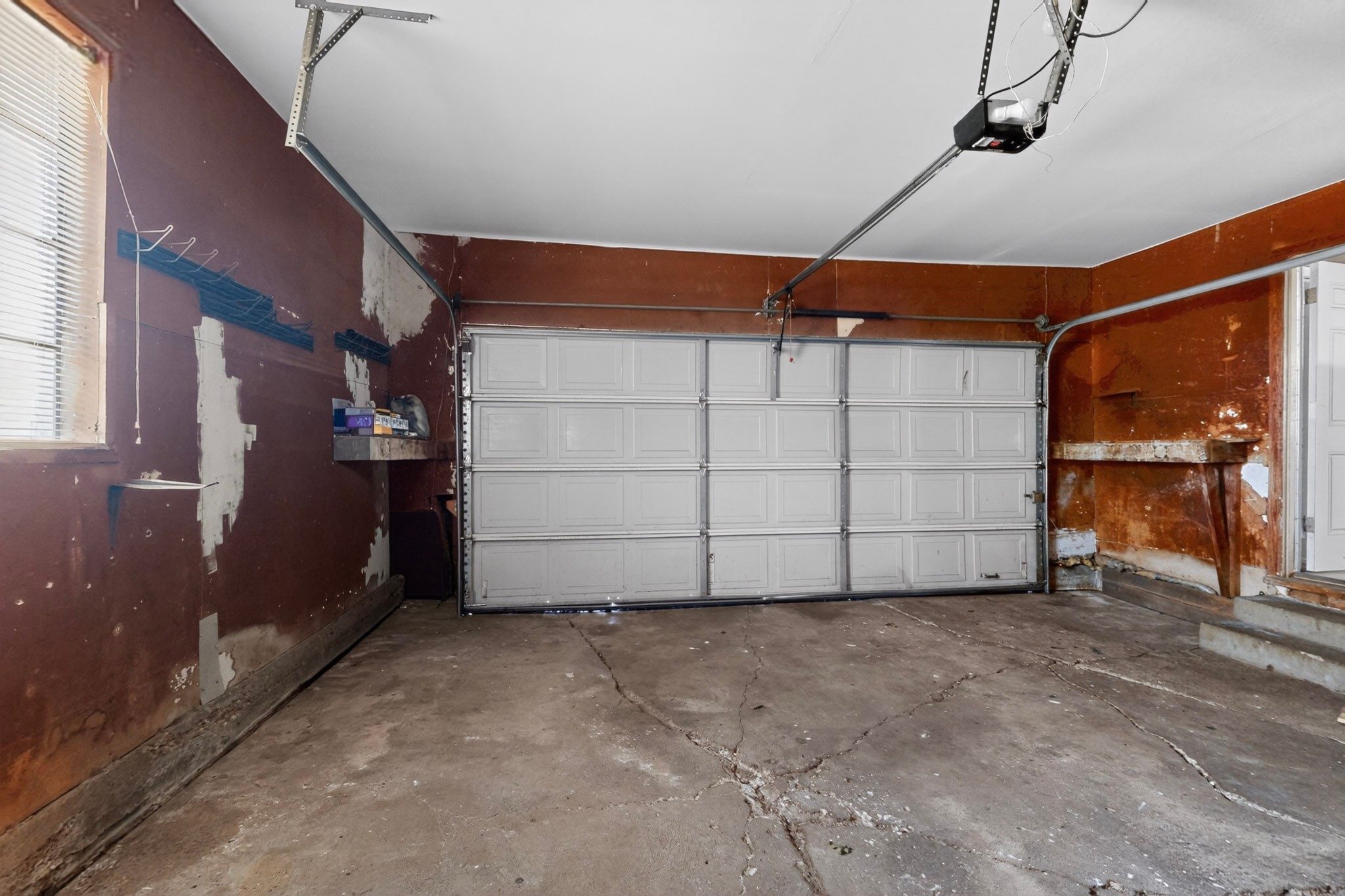 2104 Hillburn Drive Dallas TX 75227