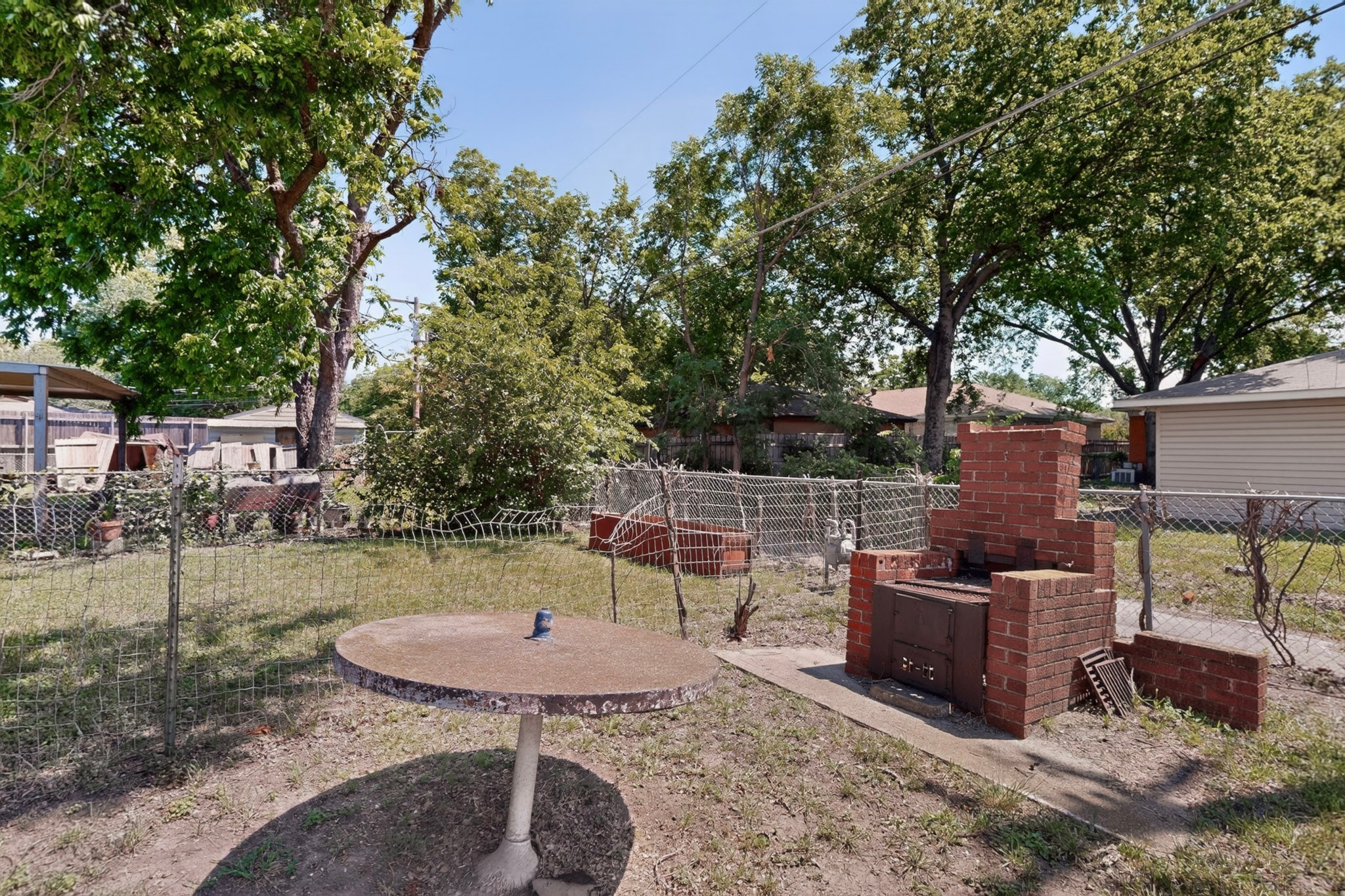 2104 Hillburn Drive Dallas TX 75227