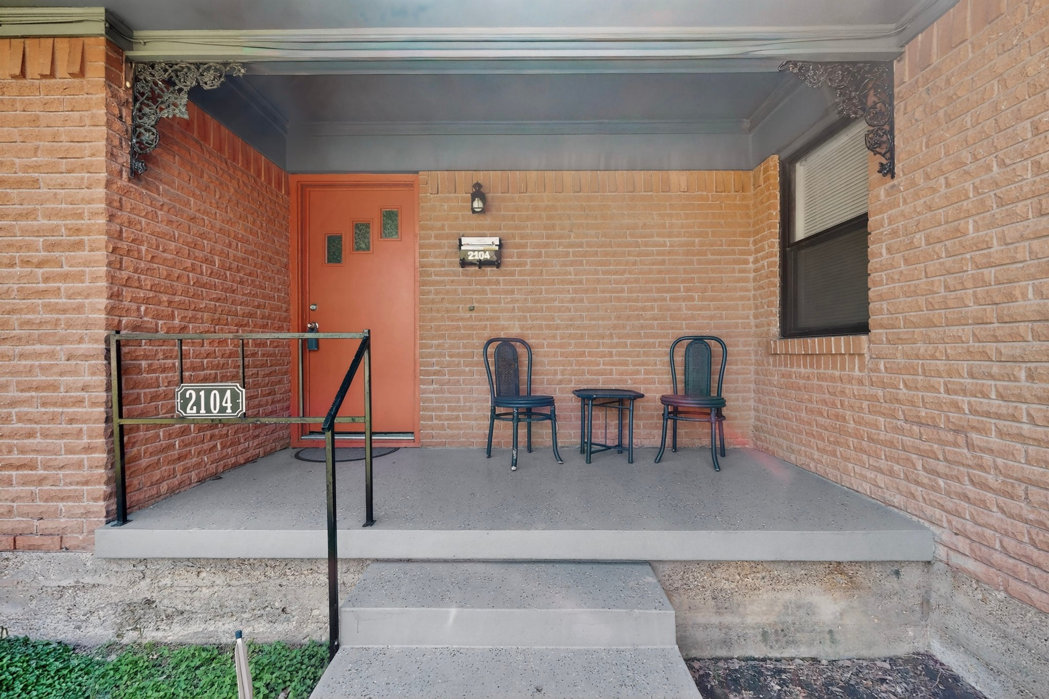 2104 Hillburn Drive Dallas TX 75227