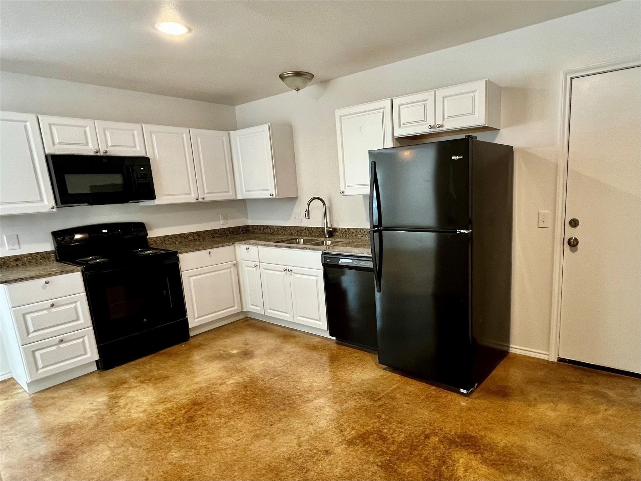 618 Thomas Street Bonham TX 75418