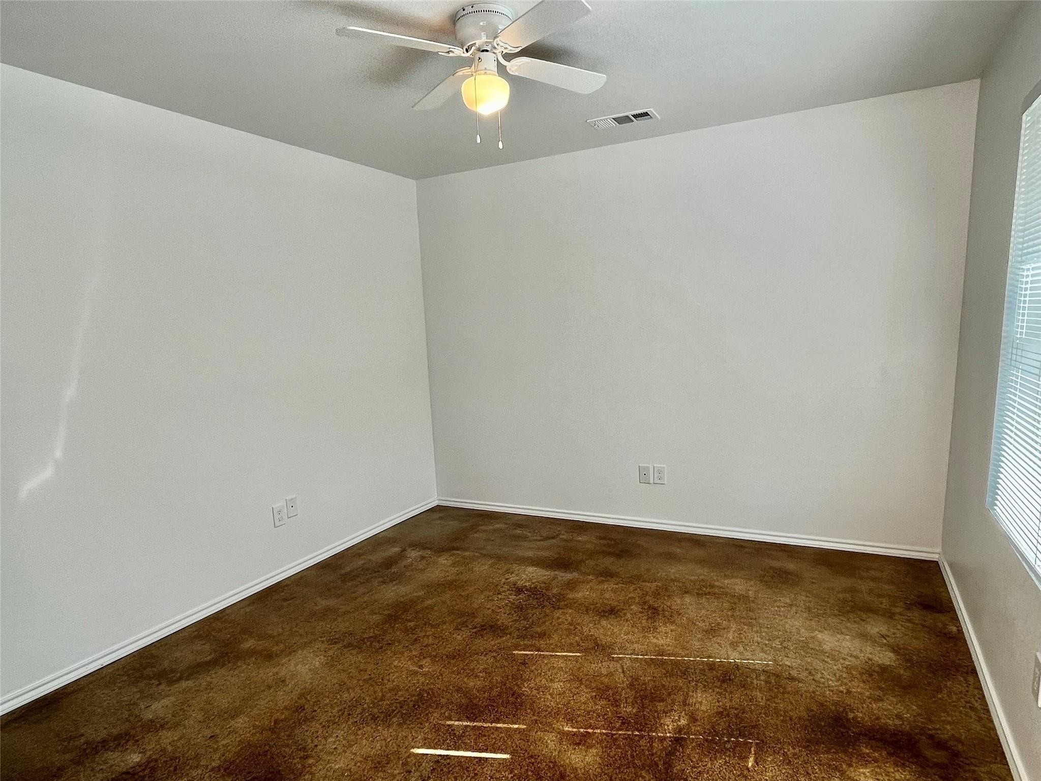 618 Thomas Street Bonham TX 75418