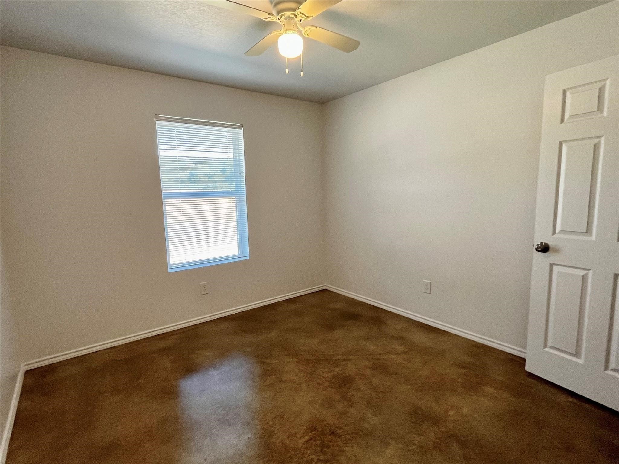 618 Thomas Street Bonham TX 75418